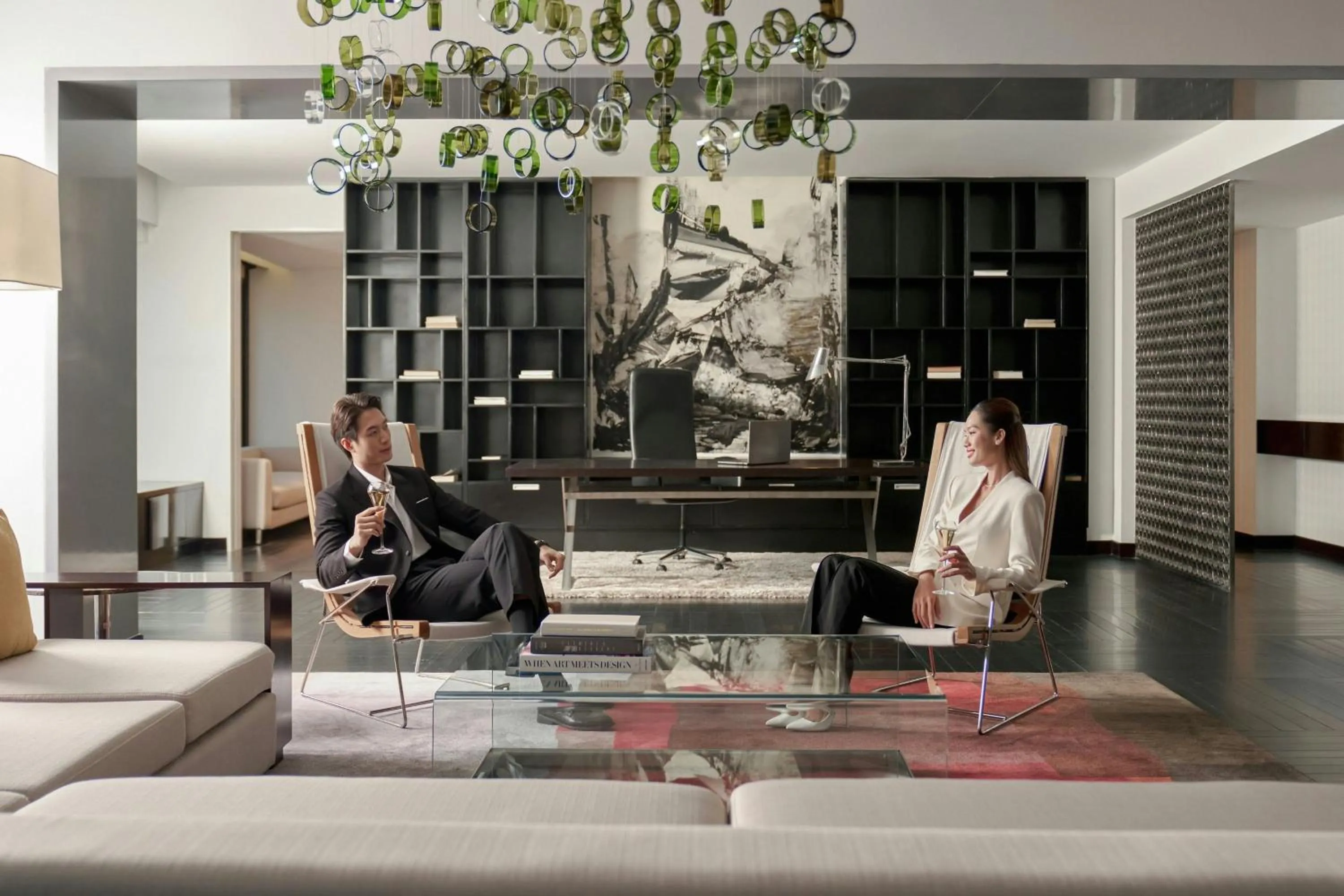 Photo of the whole room in Le Meridien Saigon