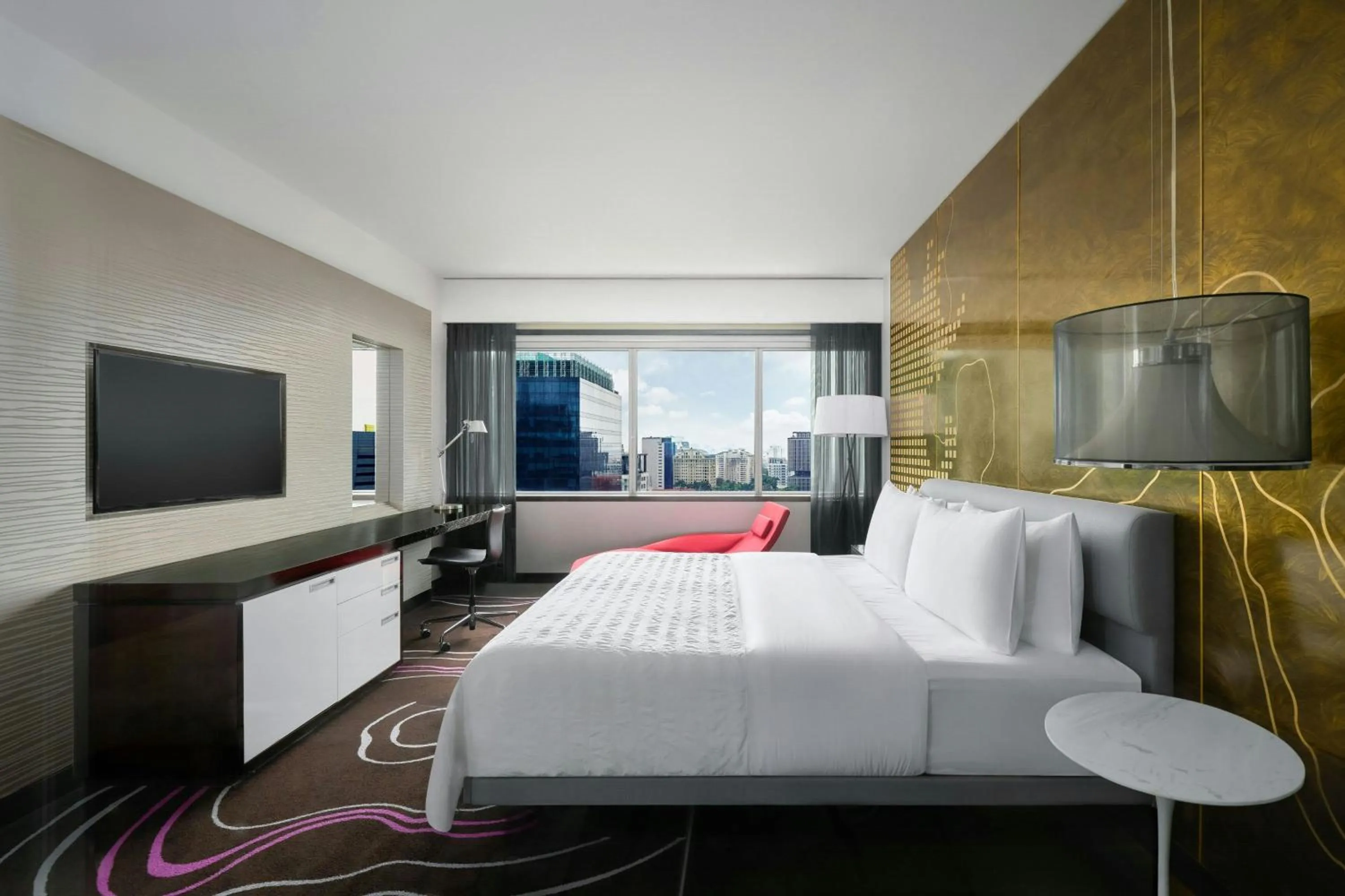 Bedroom, Bed in Le Meridien Saigon