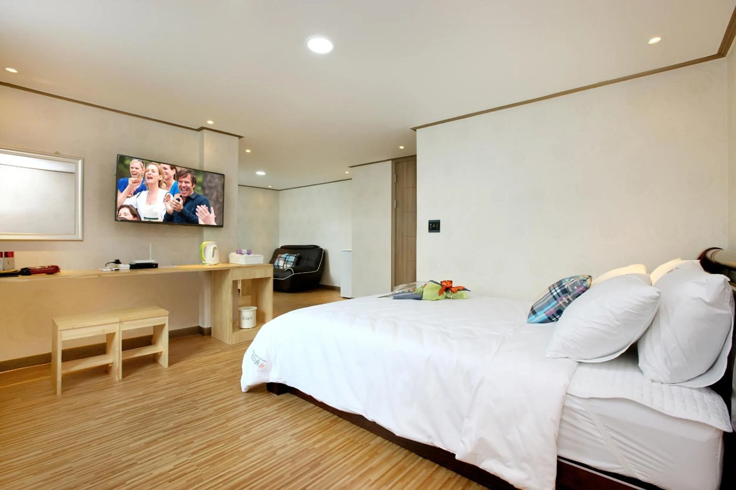 Bedroom, Bed in Traum Hotel & Condo