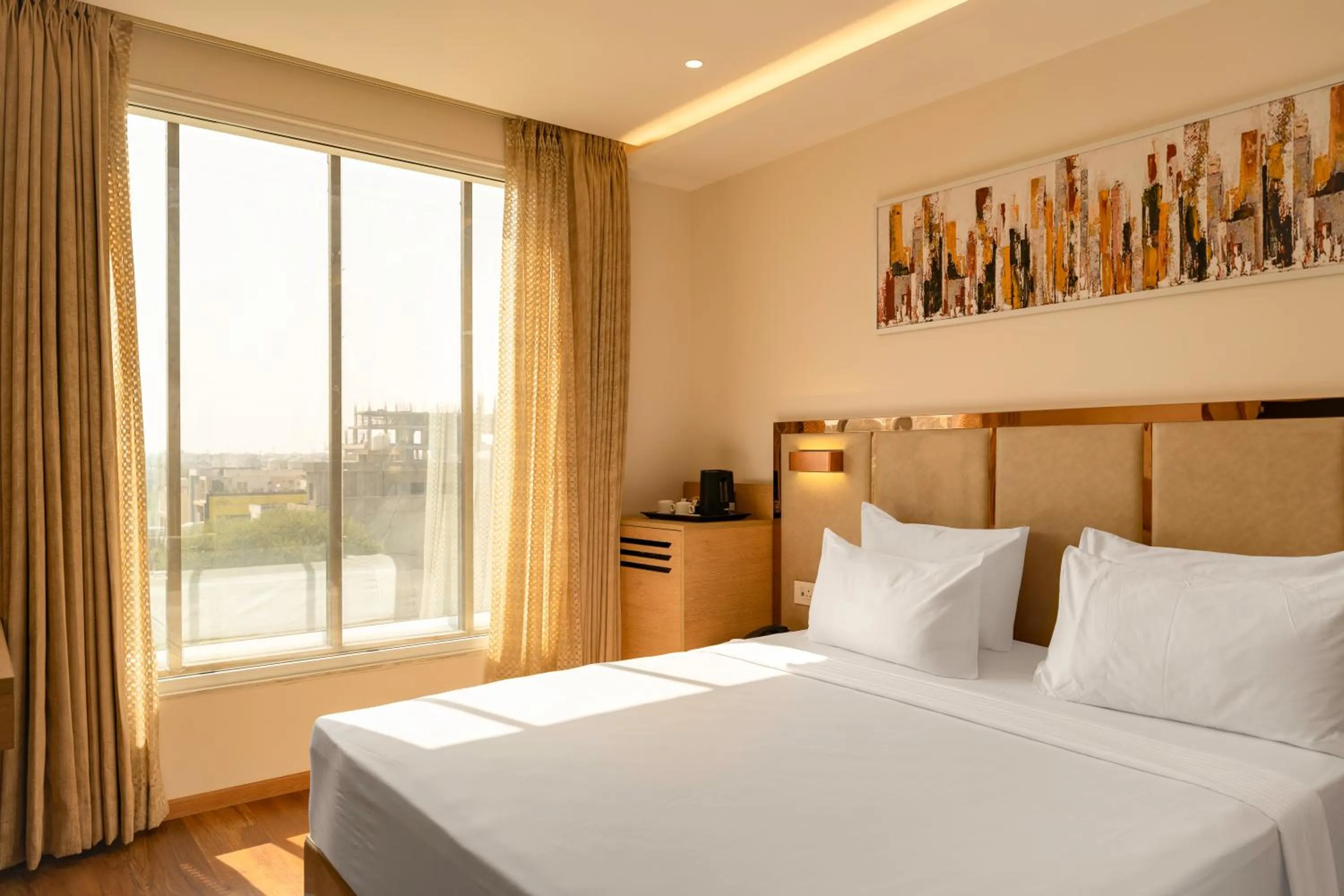 Bedroom, Bed in Clarks Inn Indore