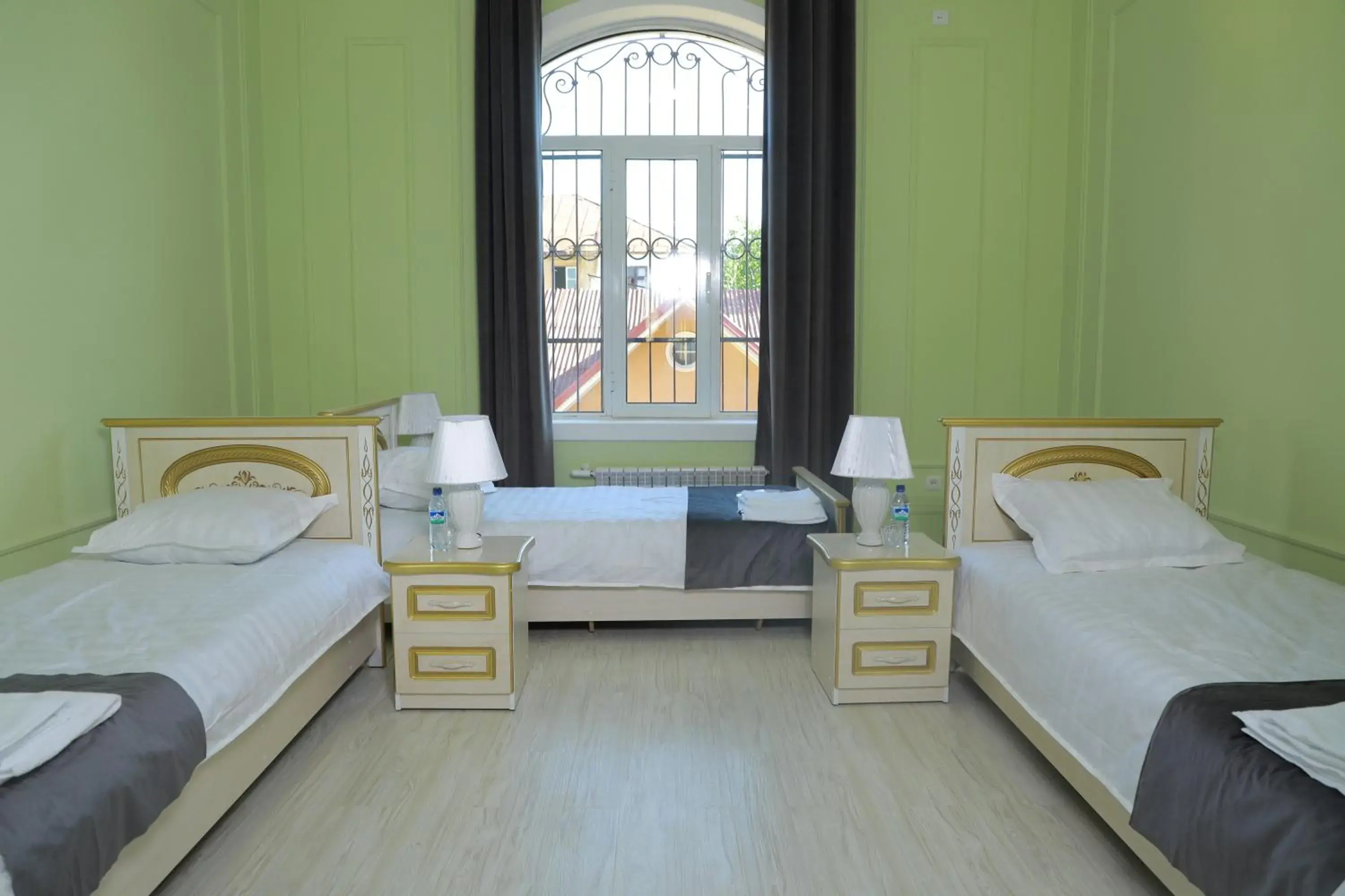 Triple Room with Private Bathroom in Prime Villa Triple Room with Private Bathroom in Prime Villa