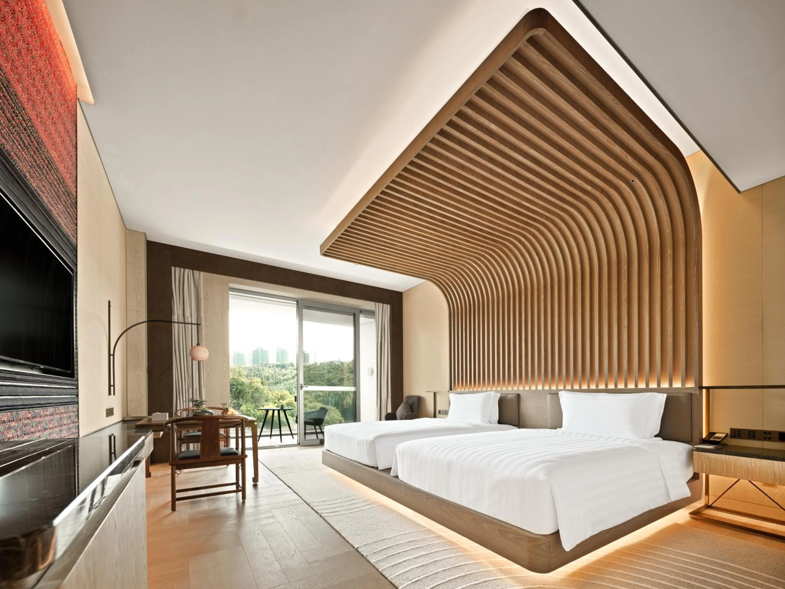 Double Room with Lake View in Lakeview Hotel Yulongwan Kunming