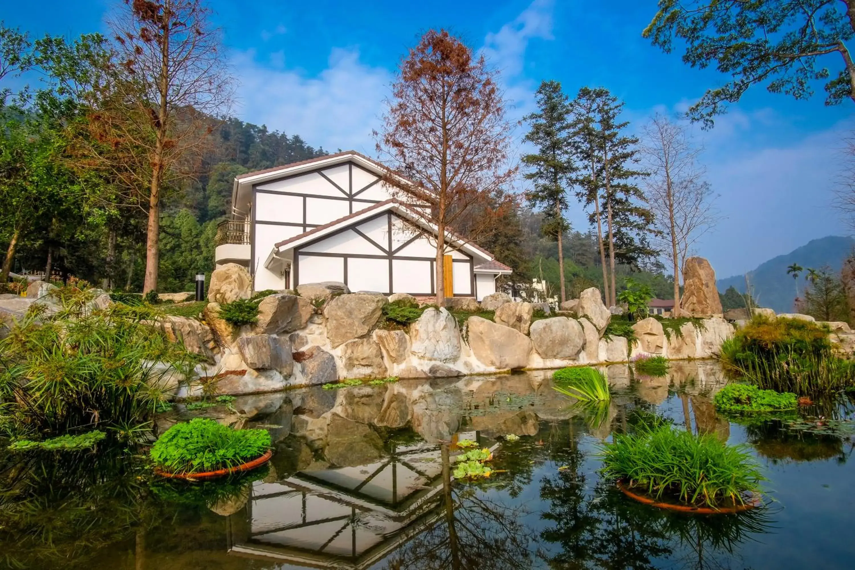Property building in Yo Shen Jing Resorts Property building in Yo Shen Jing Resorts