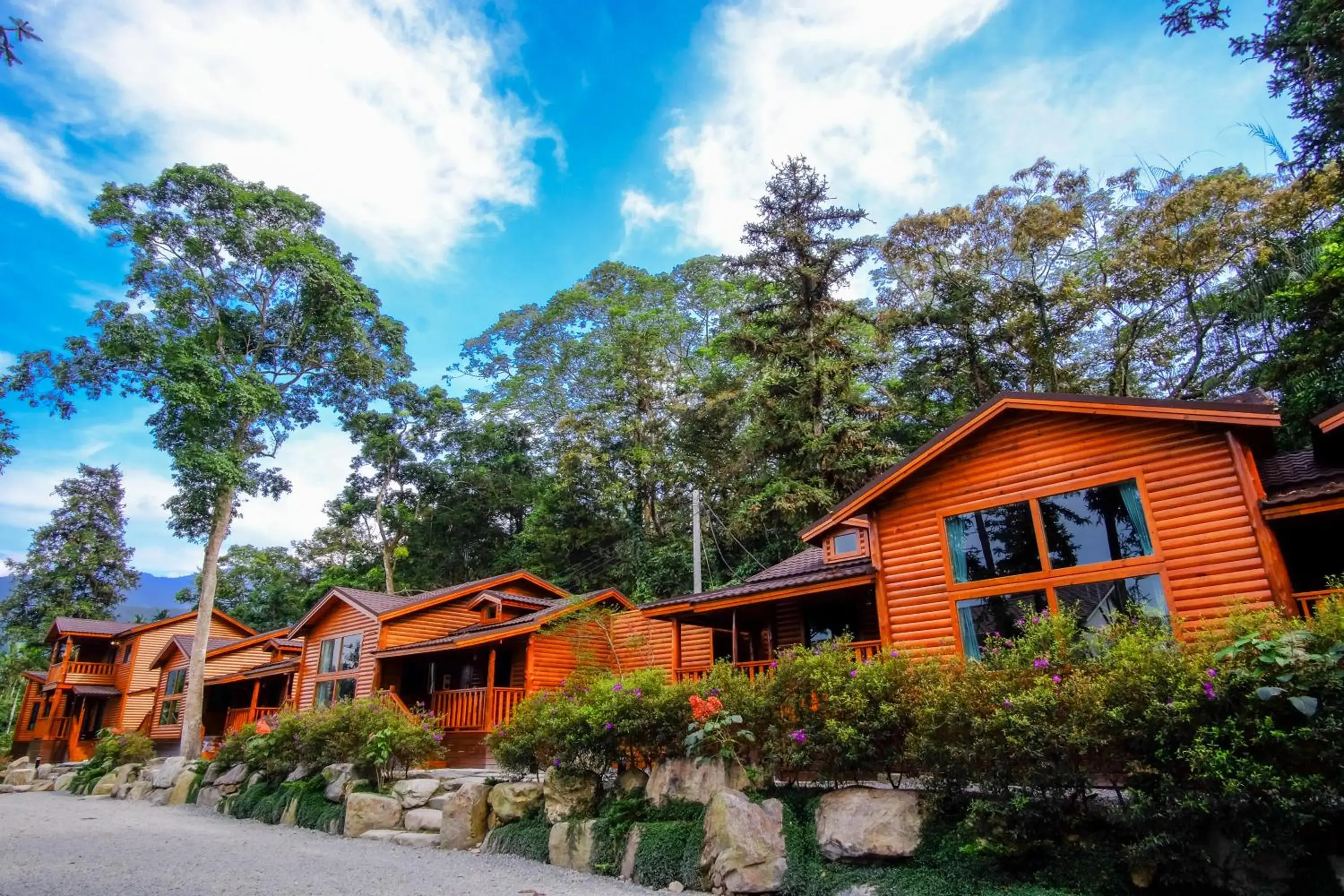 Property building in Yo Shen Jing Resorts Property building in Yo Shen Jing Resorts