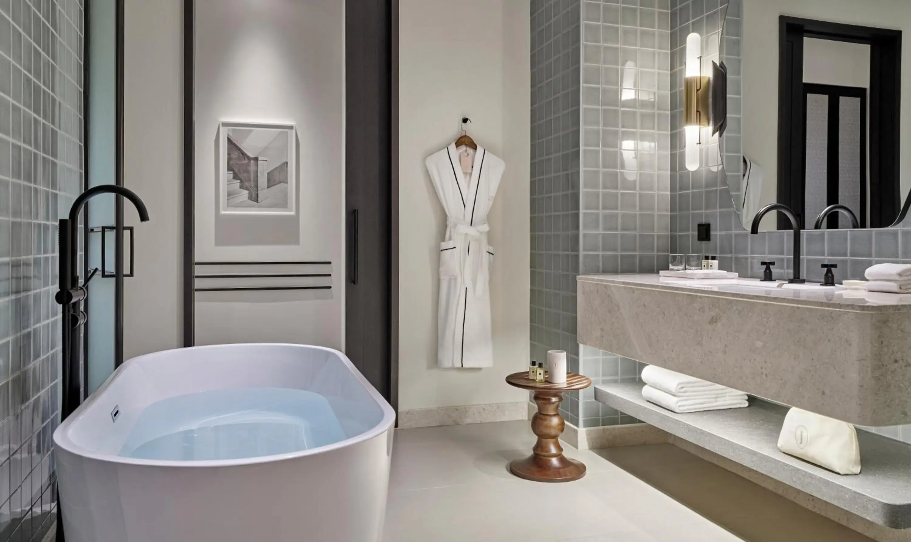 Hill Studio Suite Ocean View Twin in Grand Josun Hill Suite Hill Studio Suite Ocean View Twin in Grand Josun Hill Suite