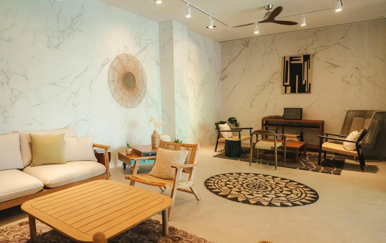 Restaurant/places to eat in Grand Josun Hill Suite