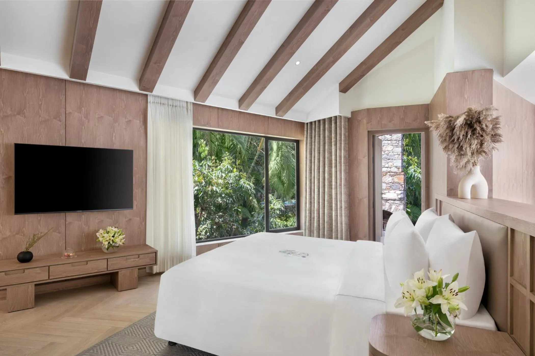 Bedroom, Bed in ZANA Luxury Suites and Cottages, Dhikuli, Jim Corbett