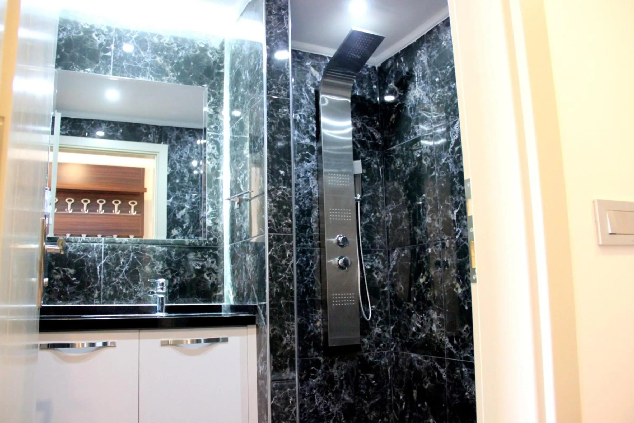 Bathroom in Venus Suite Hotel