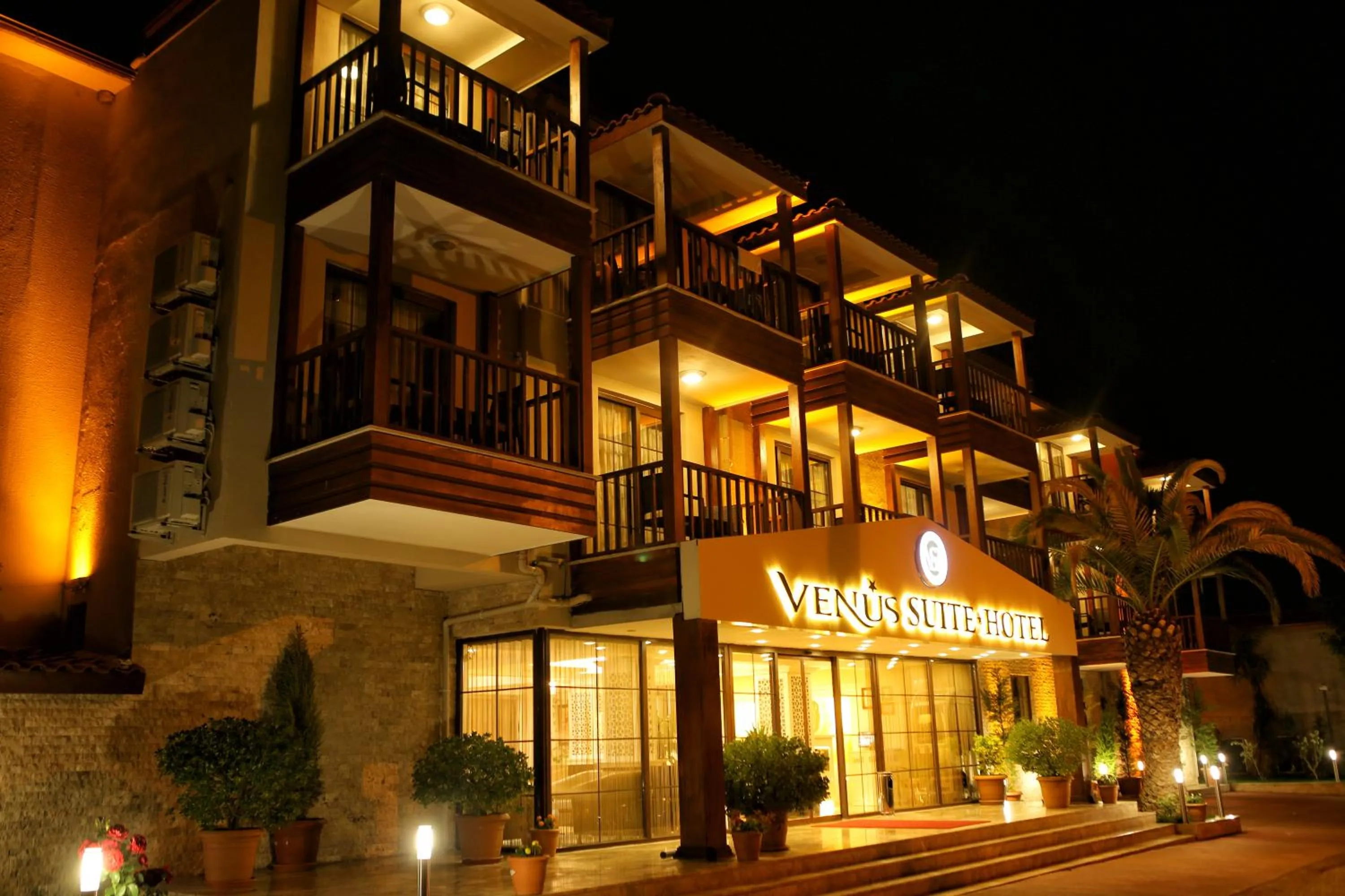 Facade/entrance in Venus Suite Hotel