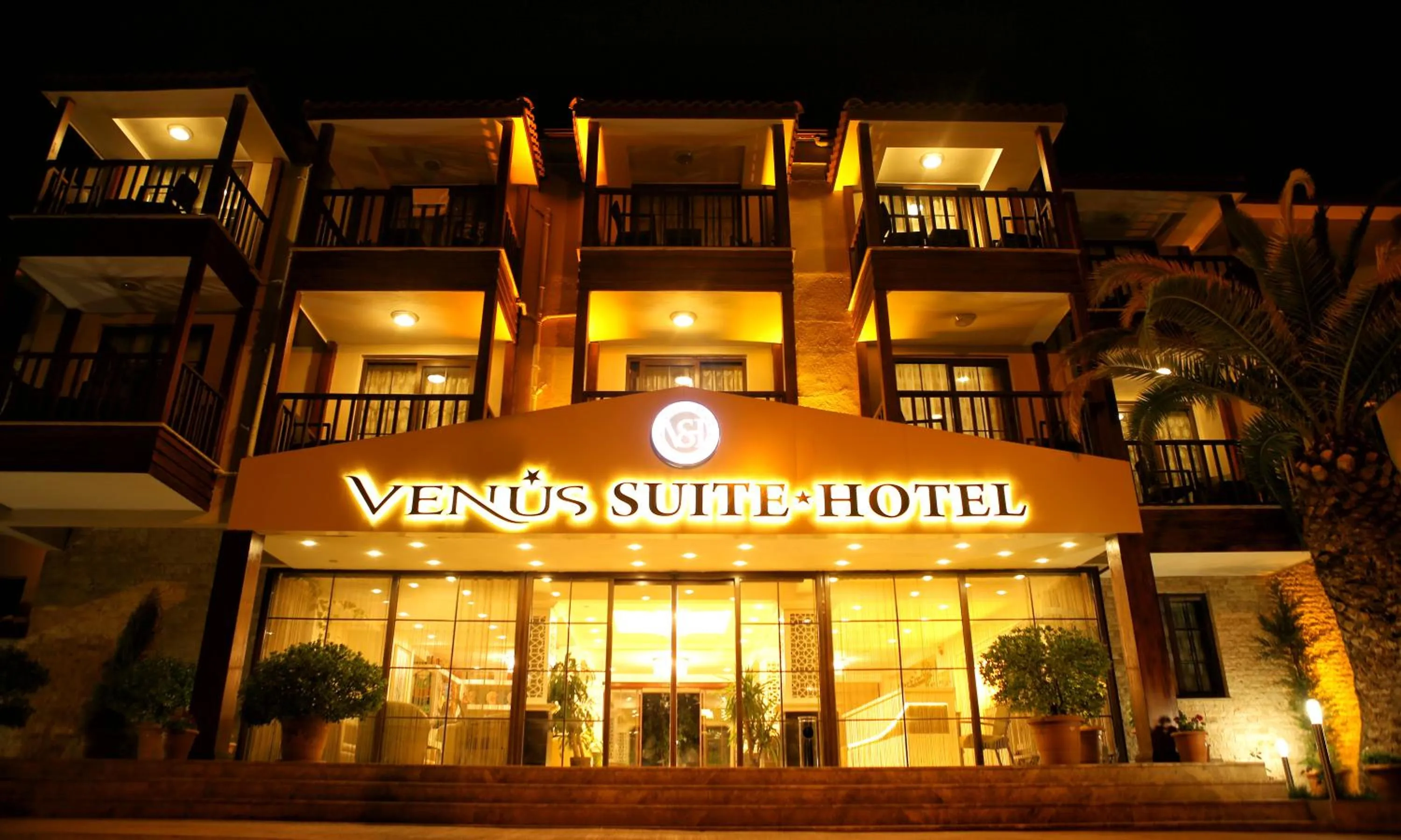 Facade/entrance in Venus Suite Hotel