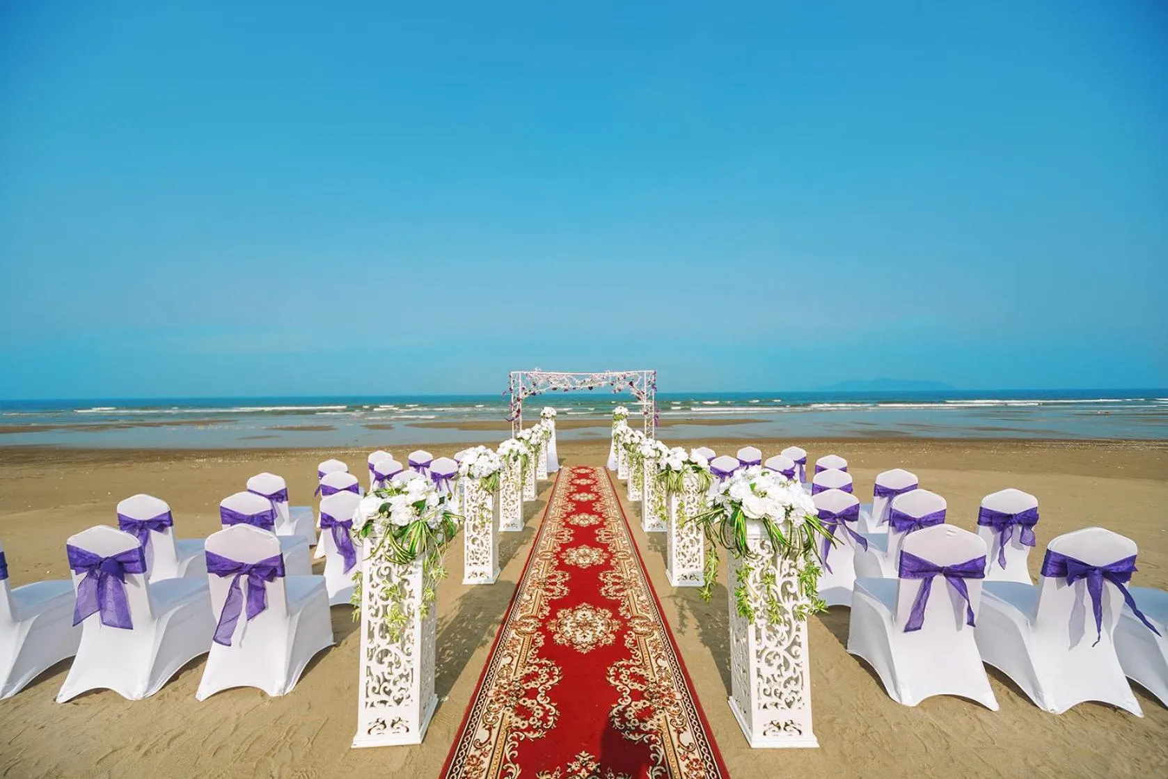 Beach in Muong Thanh Grand Cua Lo Hotel