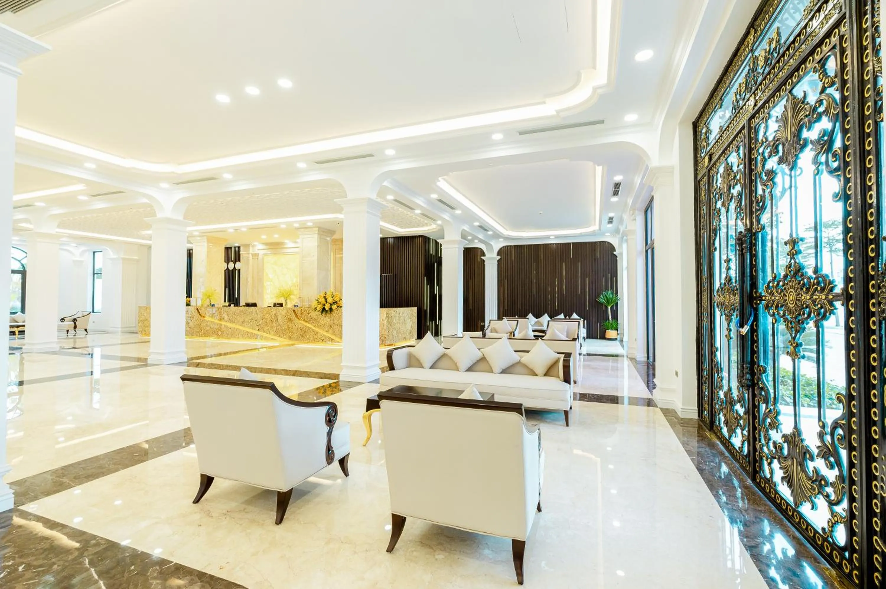 Communal lounge/ TV room in Adamo Hotel Hung Yen - Free Daily Access To The Jimjilbang