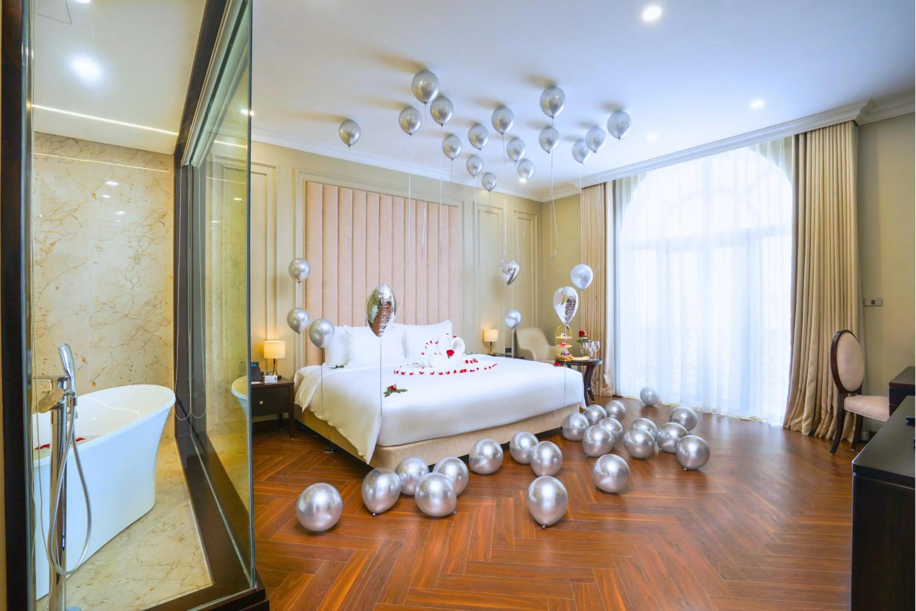 Bed in Adamo Hotel Hung Yen - Free Daily Access To The Jimjilbang