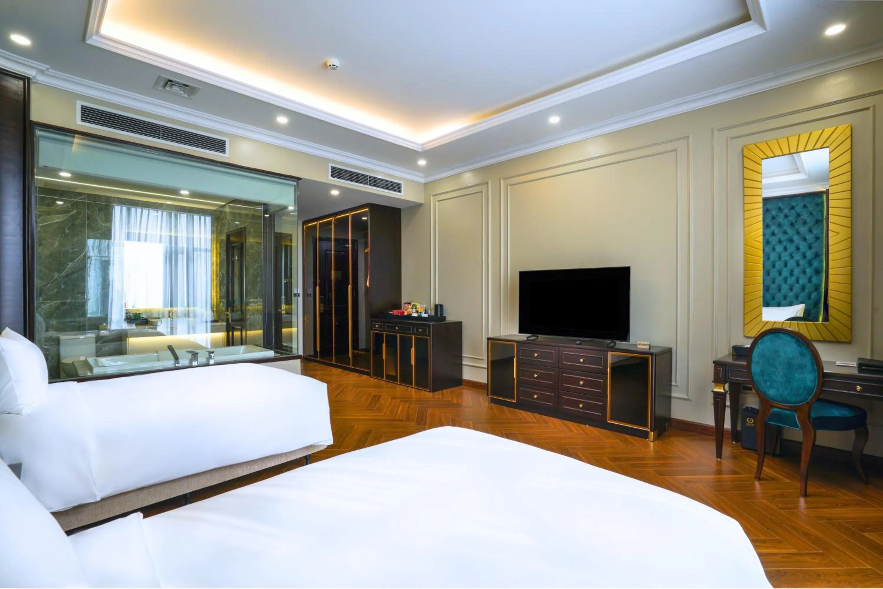 Bed in Adamo Hotel Hung Yen - Free Daily Access To The Jimjilbang