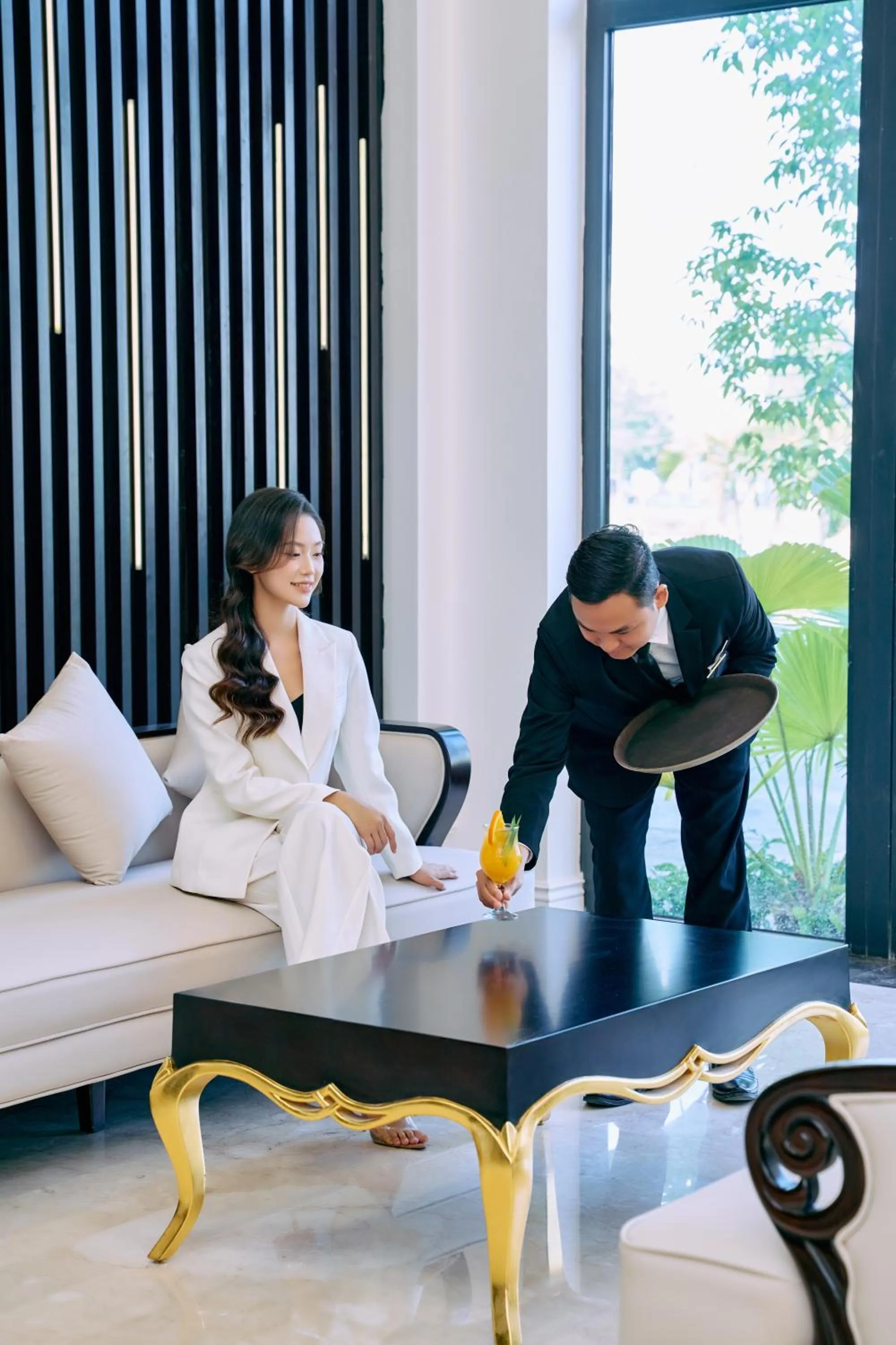 concierge in Adamo Hotel Hung Yen - Free Daily Access To The Jimjilbang