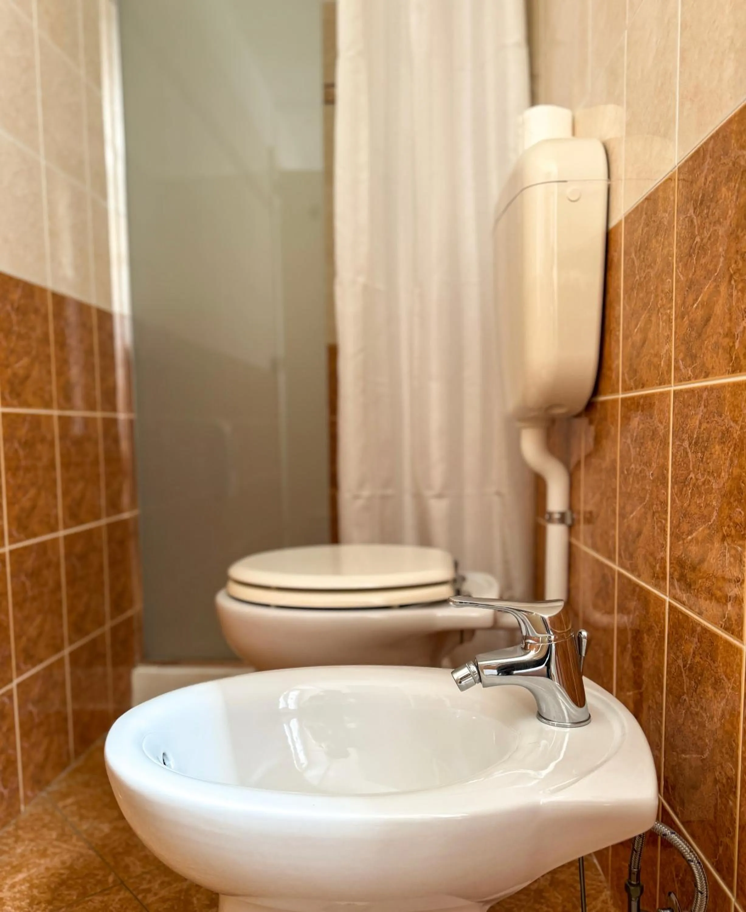 Shower in Villa Salvarezza