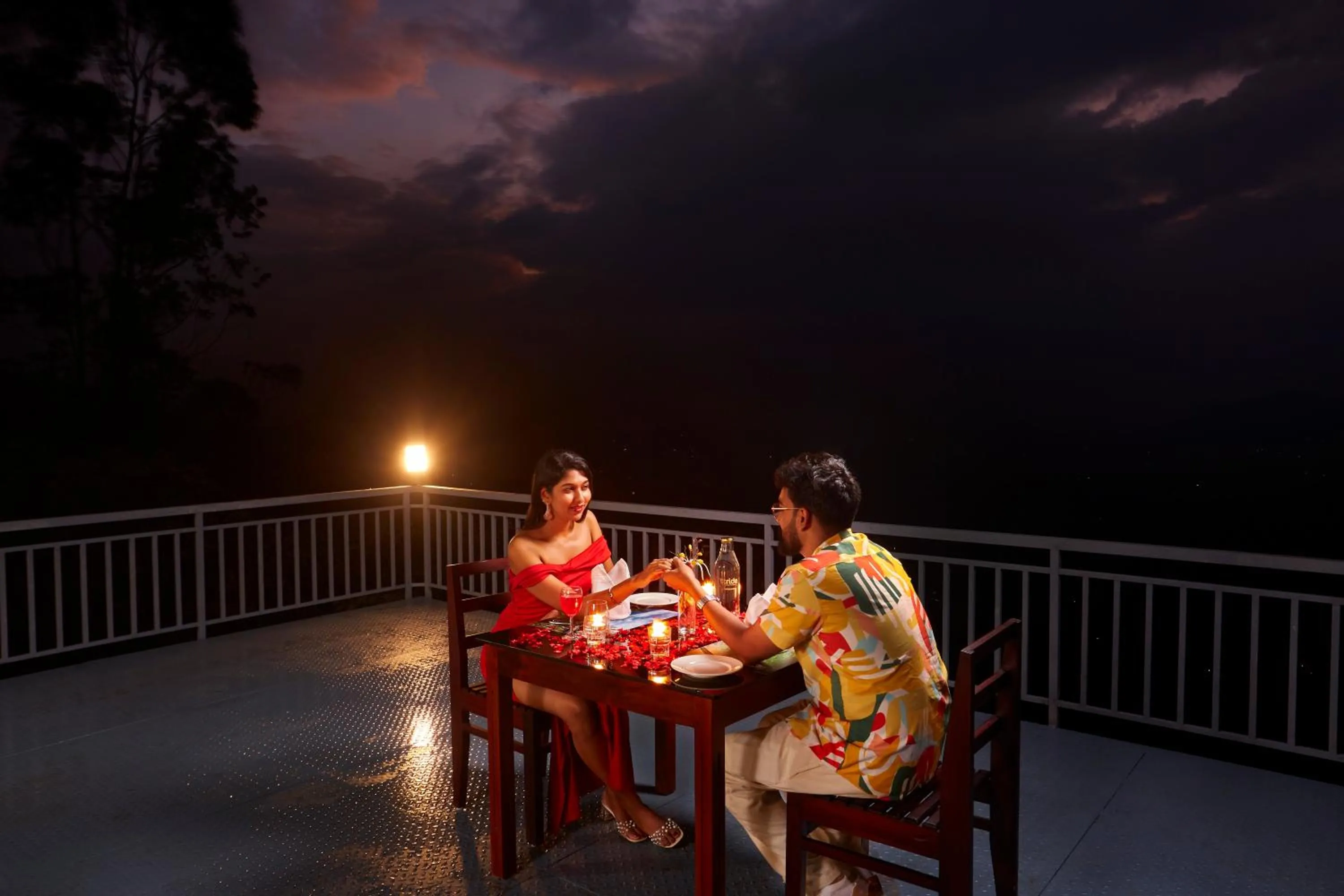 Restaurant/places to eat in ERA Resort By Stride
