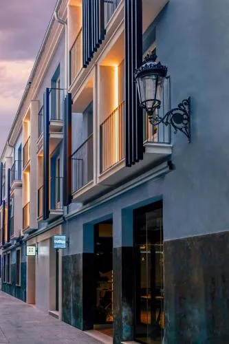 Coeo Hernan Ruiz Rooftop Pool Hostel