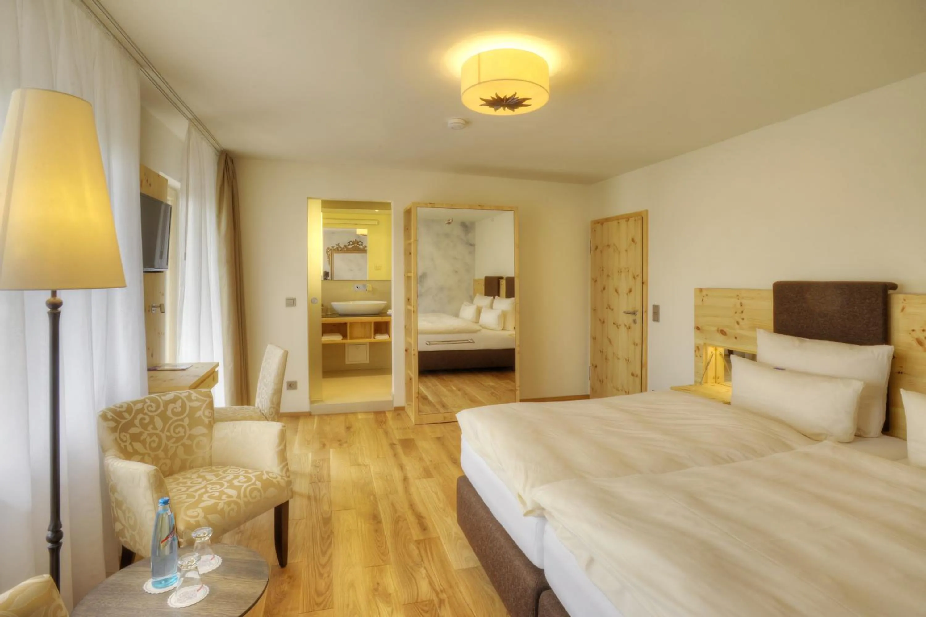 Photo of the whole room, Bed in Gasthof Rössle