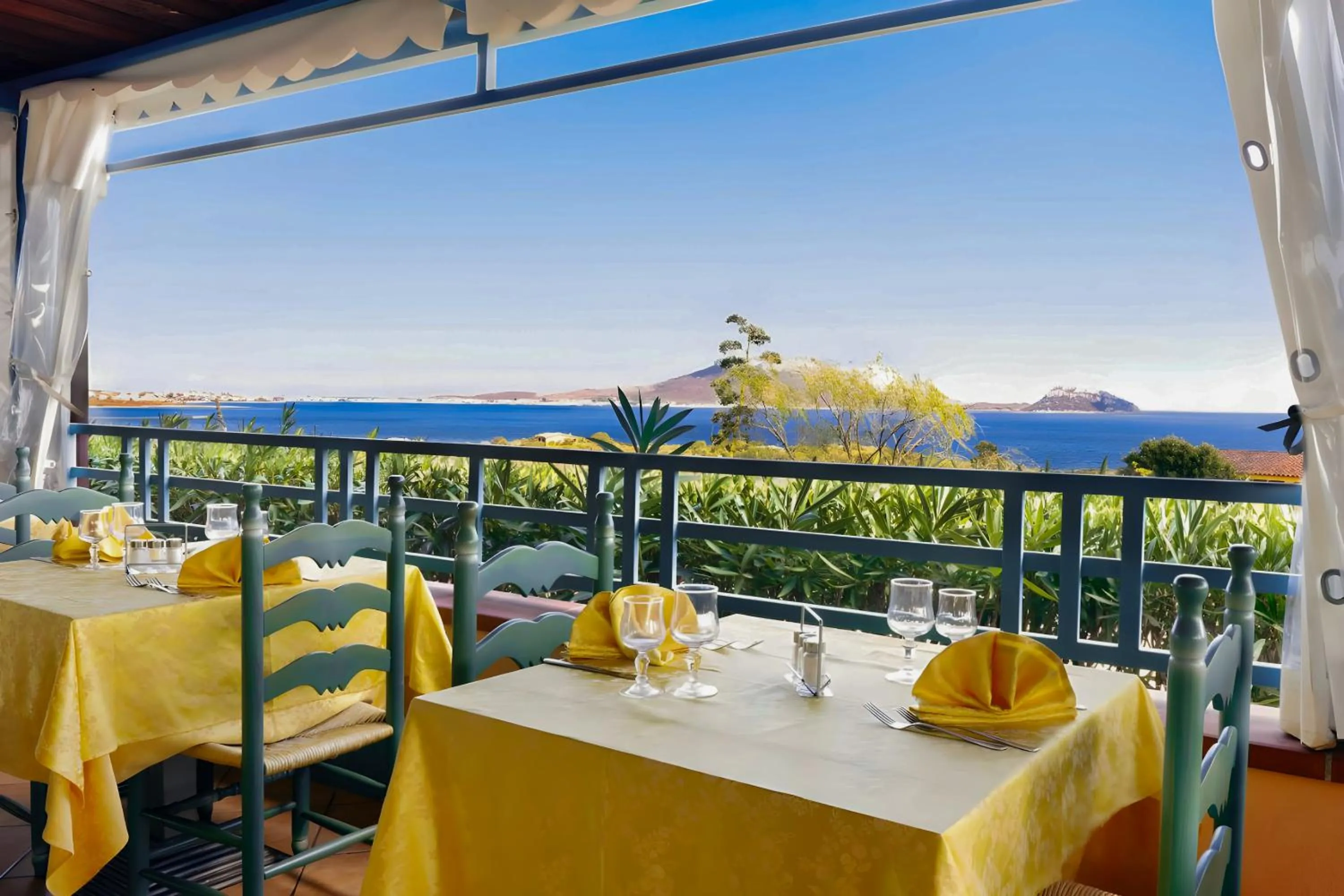 Dining area in Hotiday Golfo Aranci