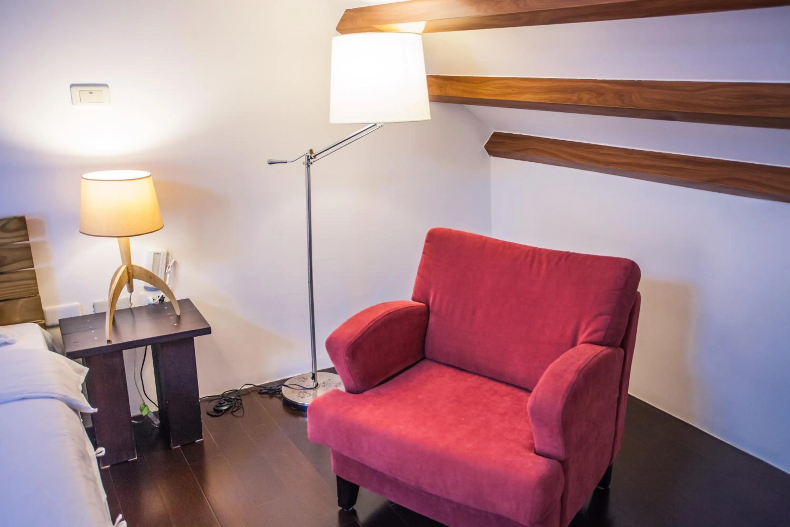 Photo of the whole room in Summer Ya B&B