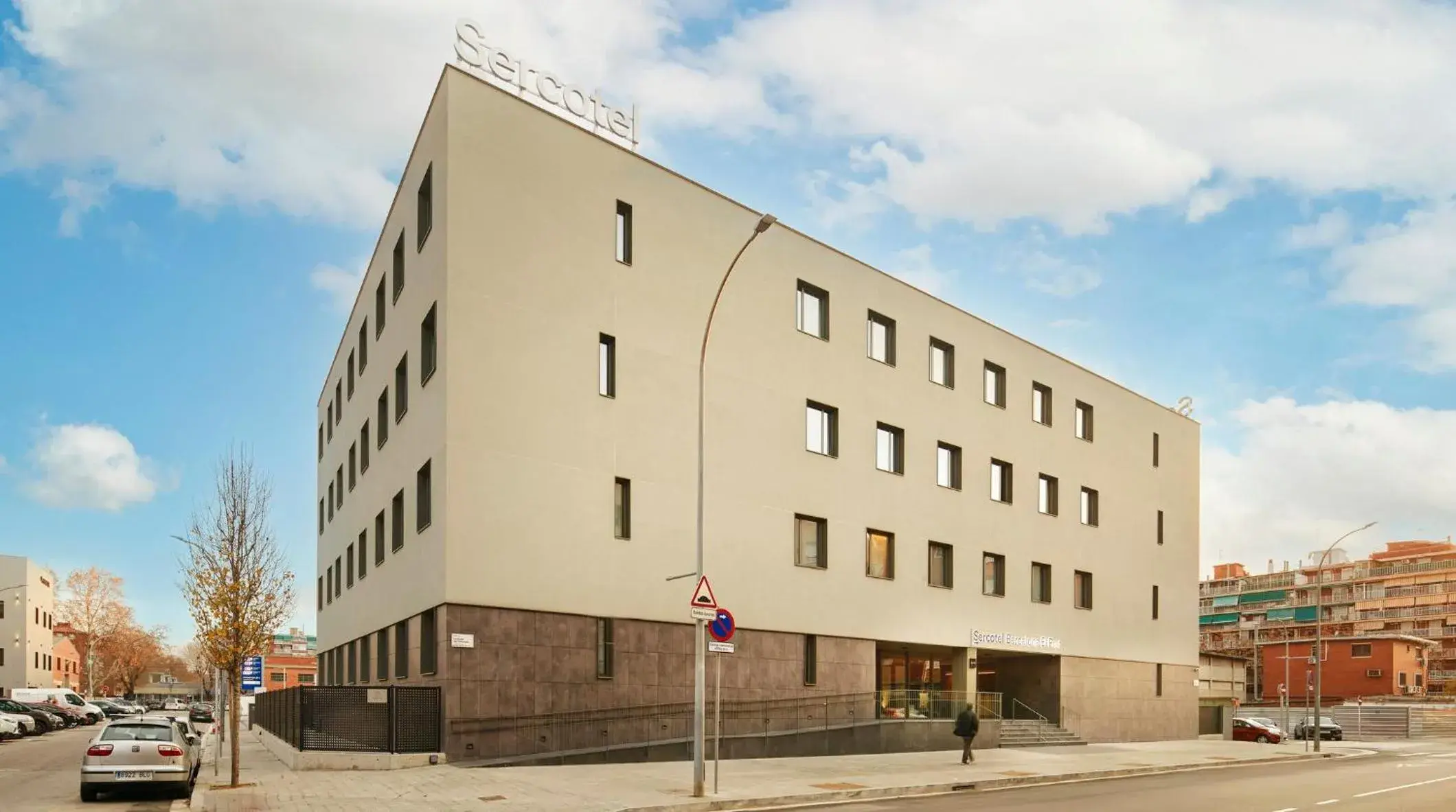 Facade/entrance in Sercotel Barcelona El Prat Facade/entrance in Sercotel Barcelona El Prat