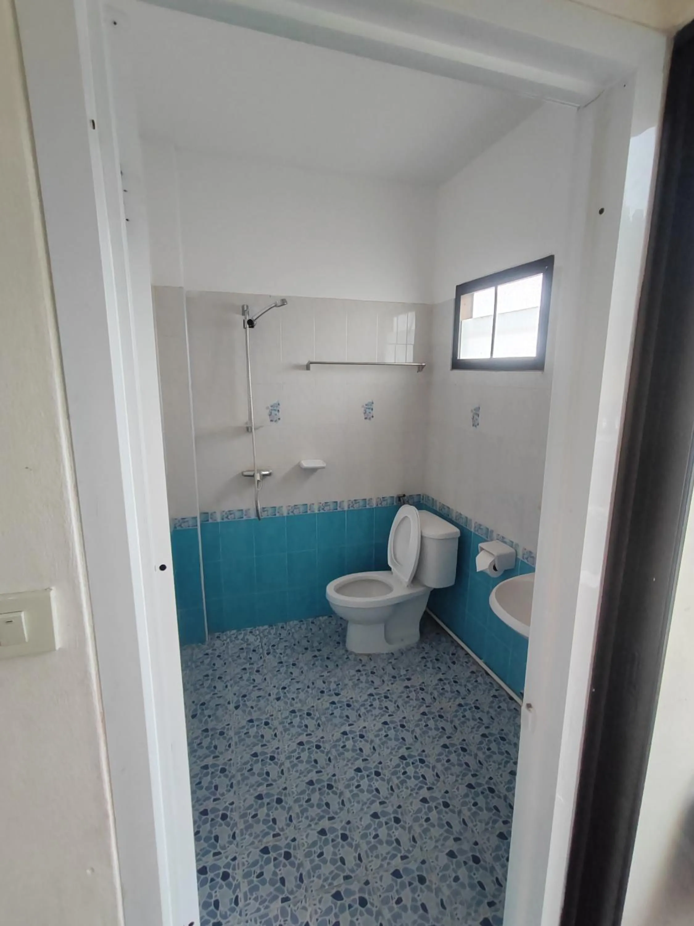 Toilet in L&K2023 Residence
