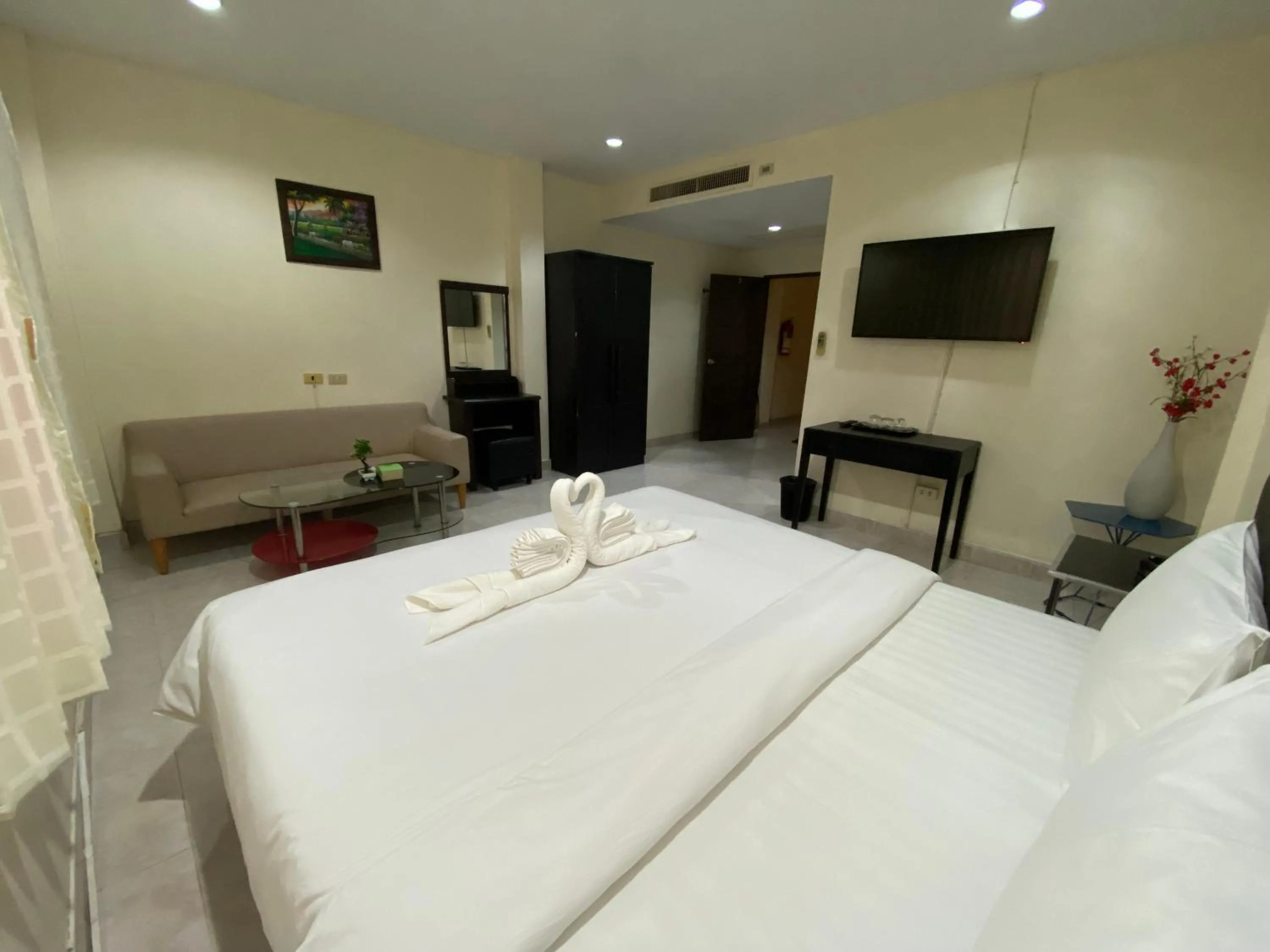 Bedroom, Bed in L&K2023 Residence