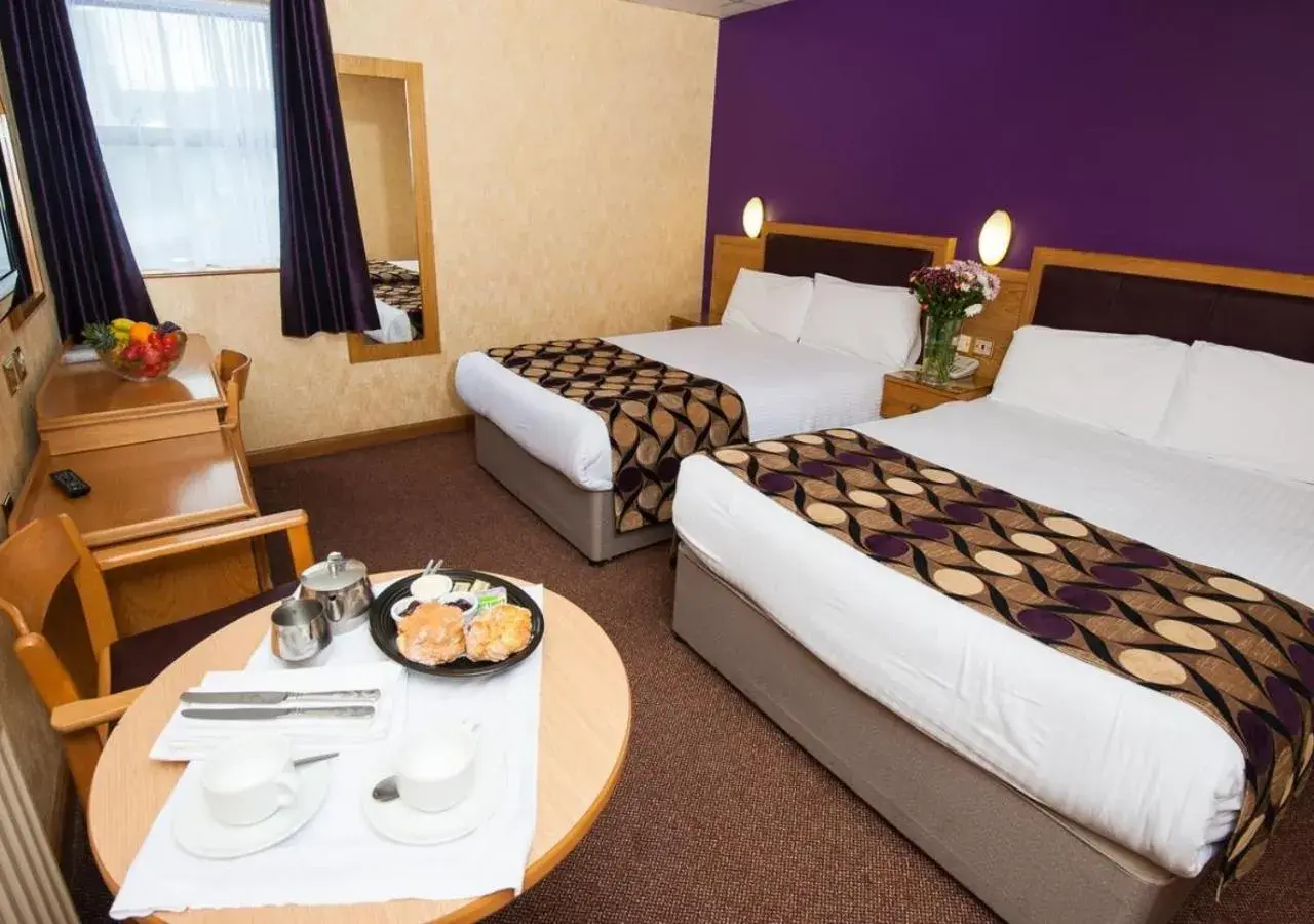 Bed in Allingham Arms Hotel Bed in Allingham Arms Hotel