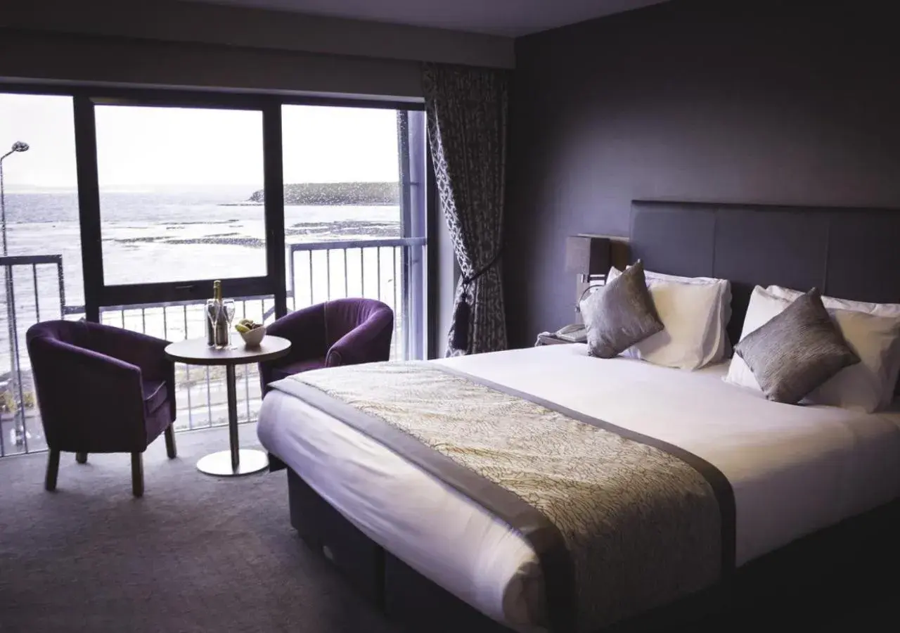 Bedroom, Bed in Allingham Arms Hotel Bedroom, Bed in Allingham Arms Hotel