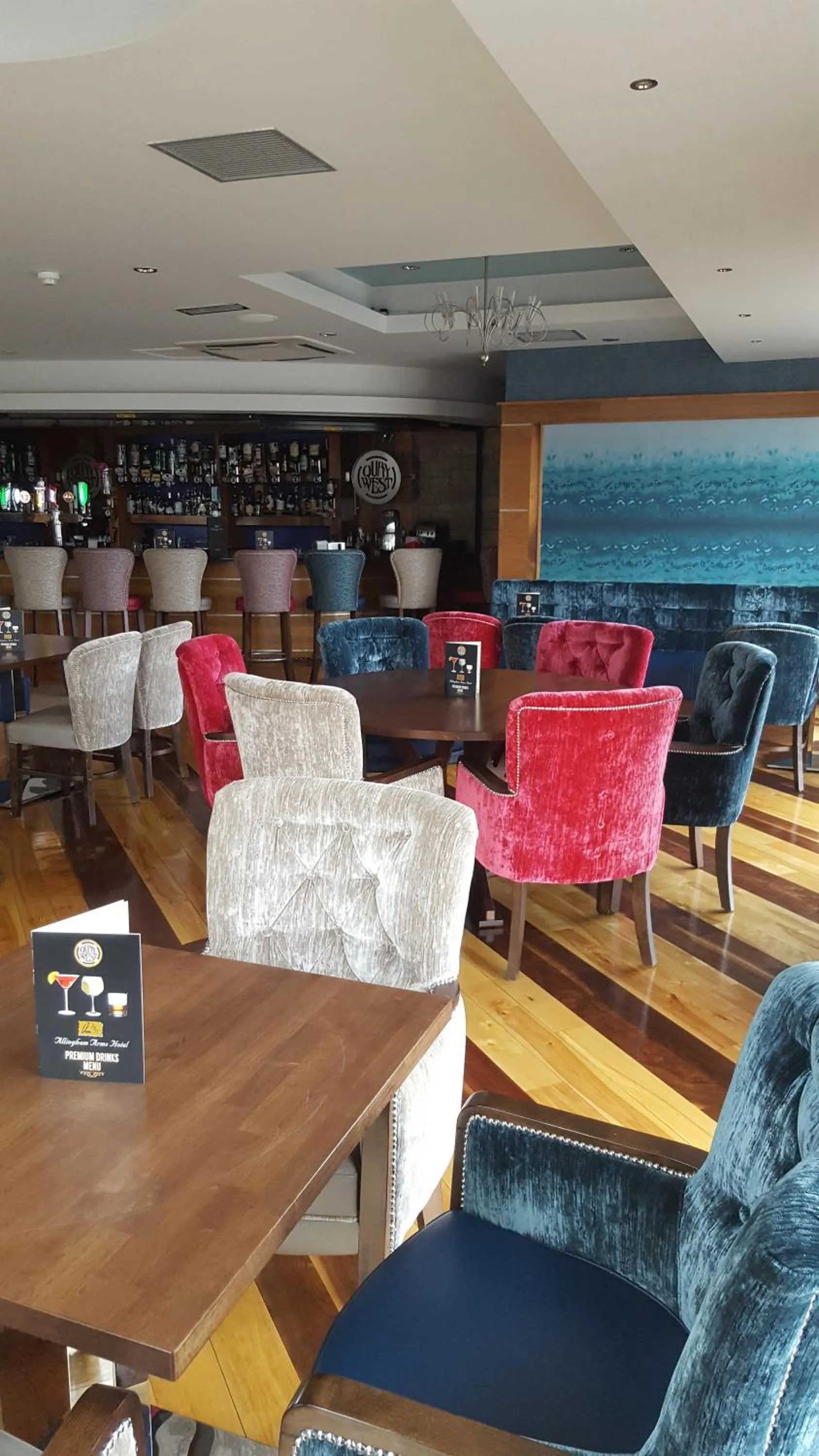 Restaurant/places to eat in Allingham Arms Hotel