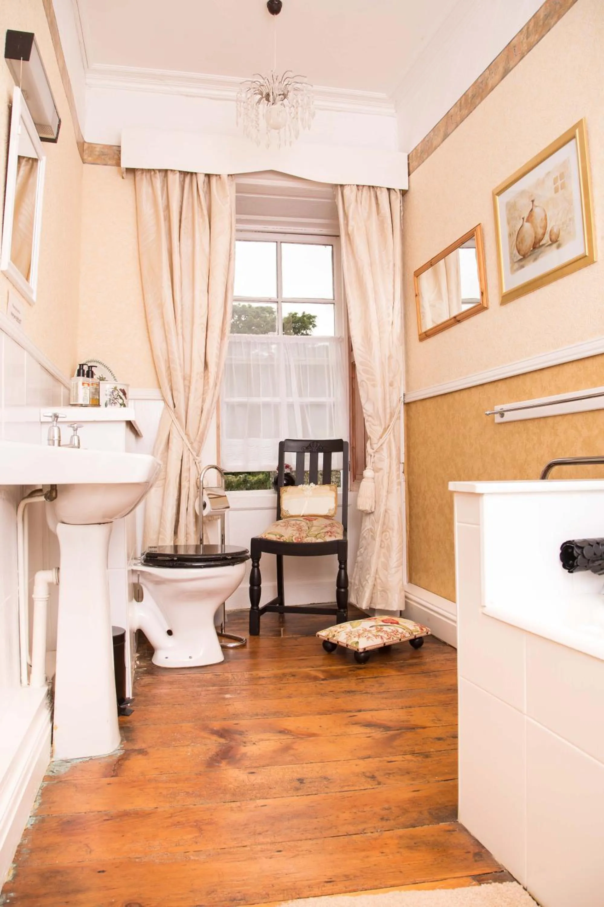 Priskilly Forest Country House