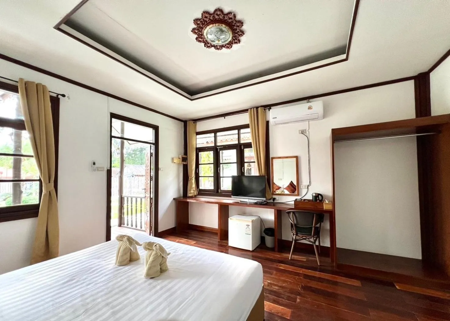 Area and facilities, Bed in Sea Beach at Lipe