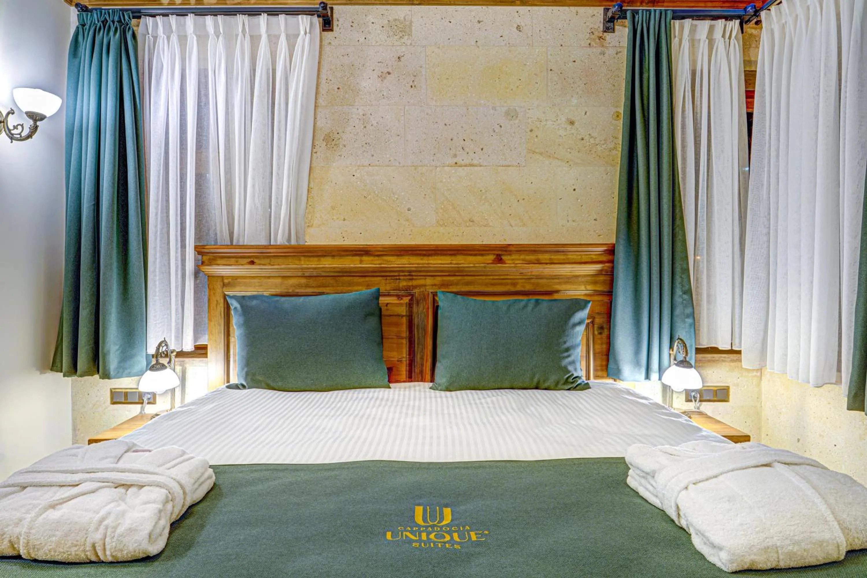 Photo of the whole room, Bed in Unique Cappadocia Palace