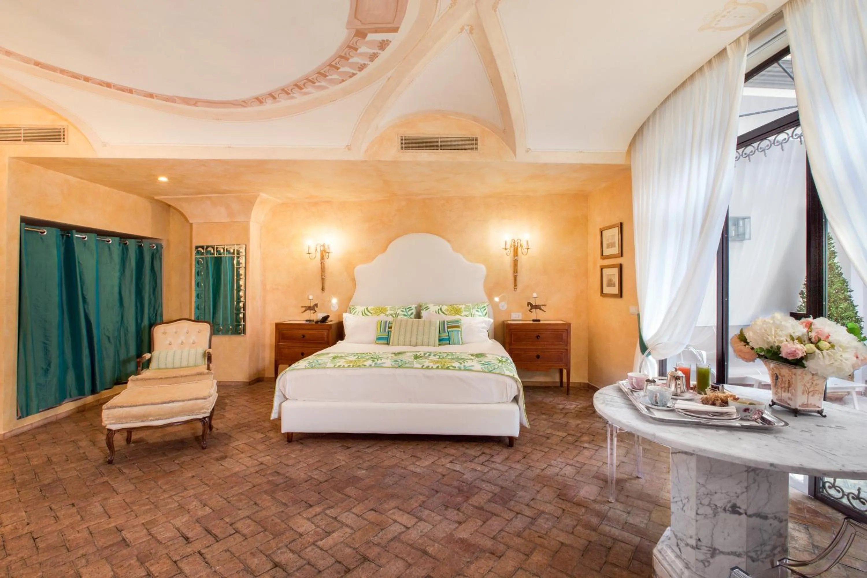 Photo of the whole room, Bed in Palazzo Marziale