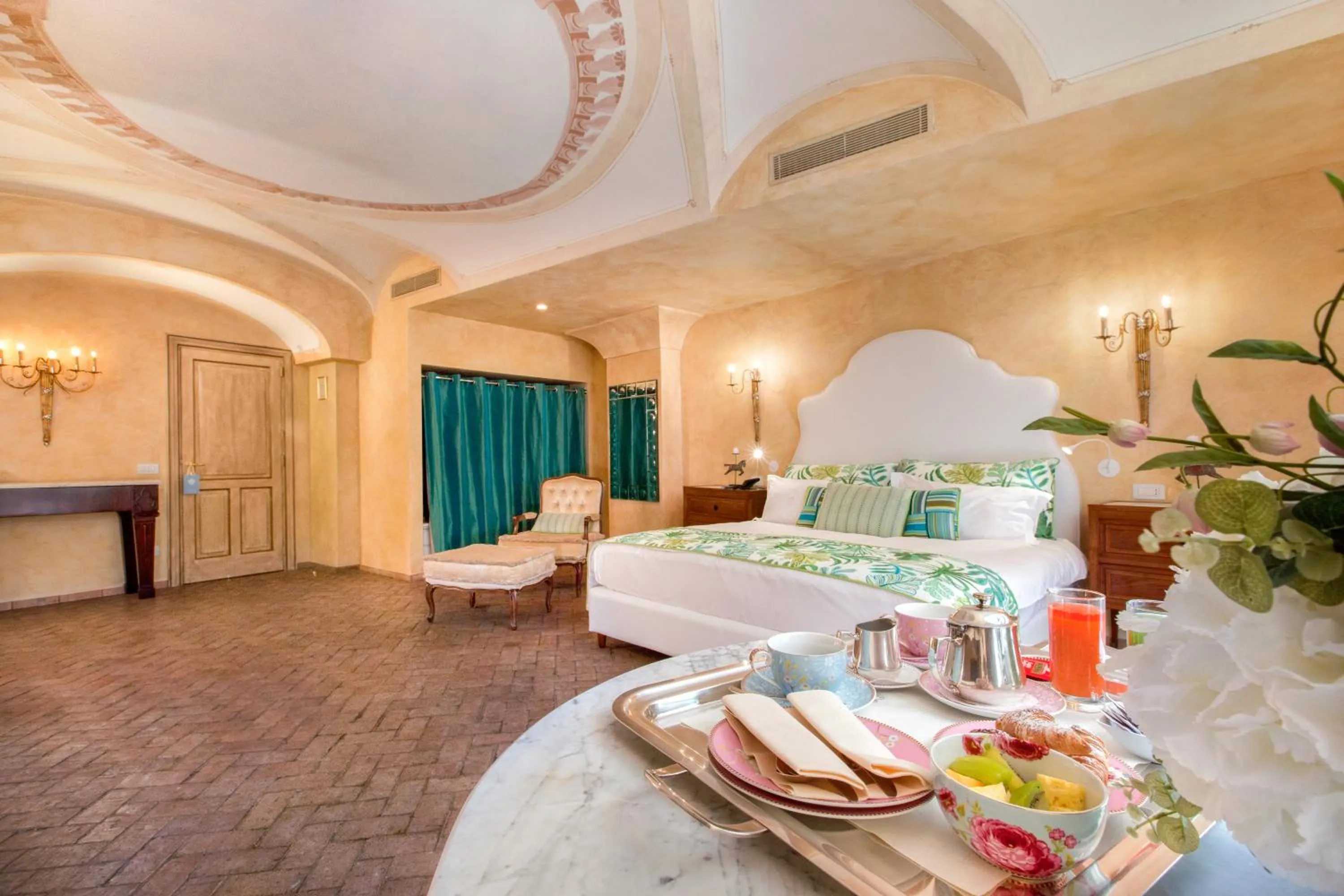 Photo of the whole room in Palazzo Marziale