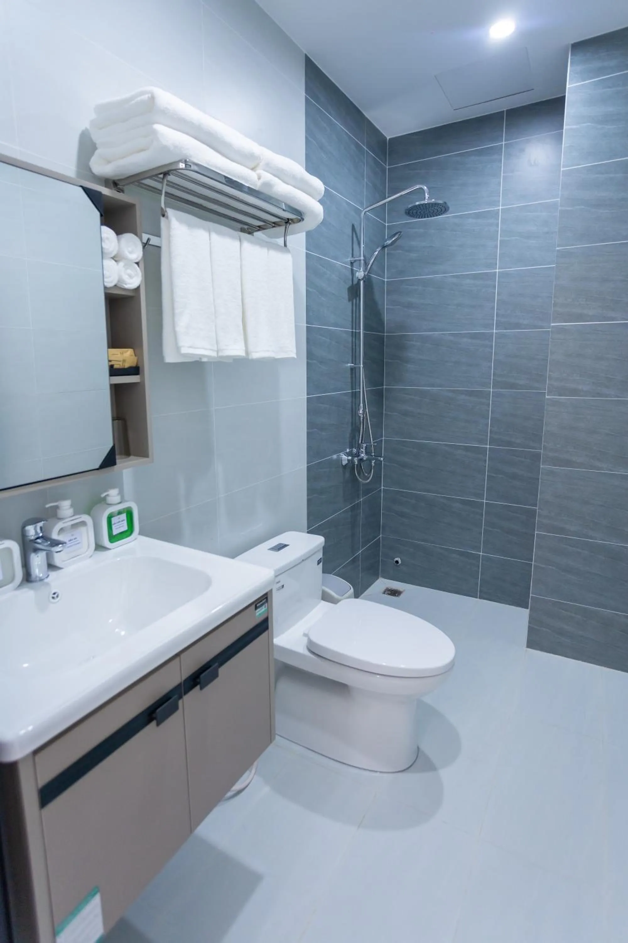 Toilet in Sunshine Homestay Bạc Liêu