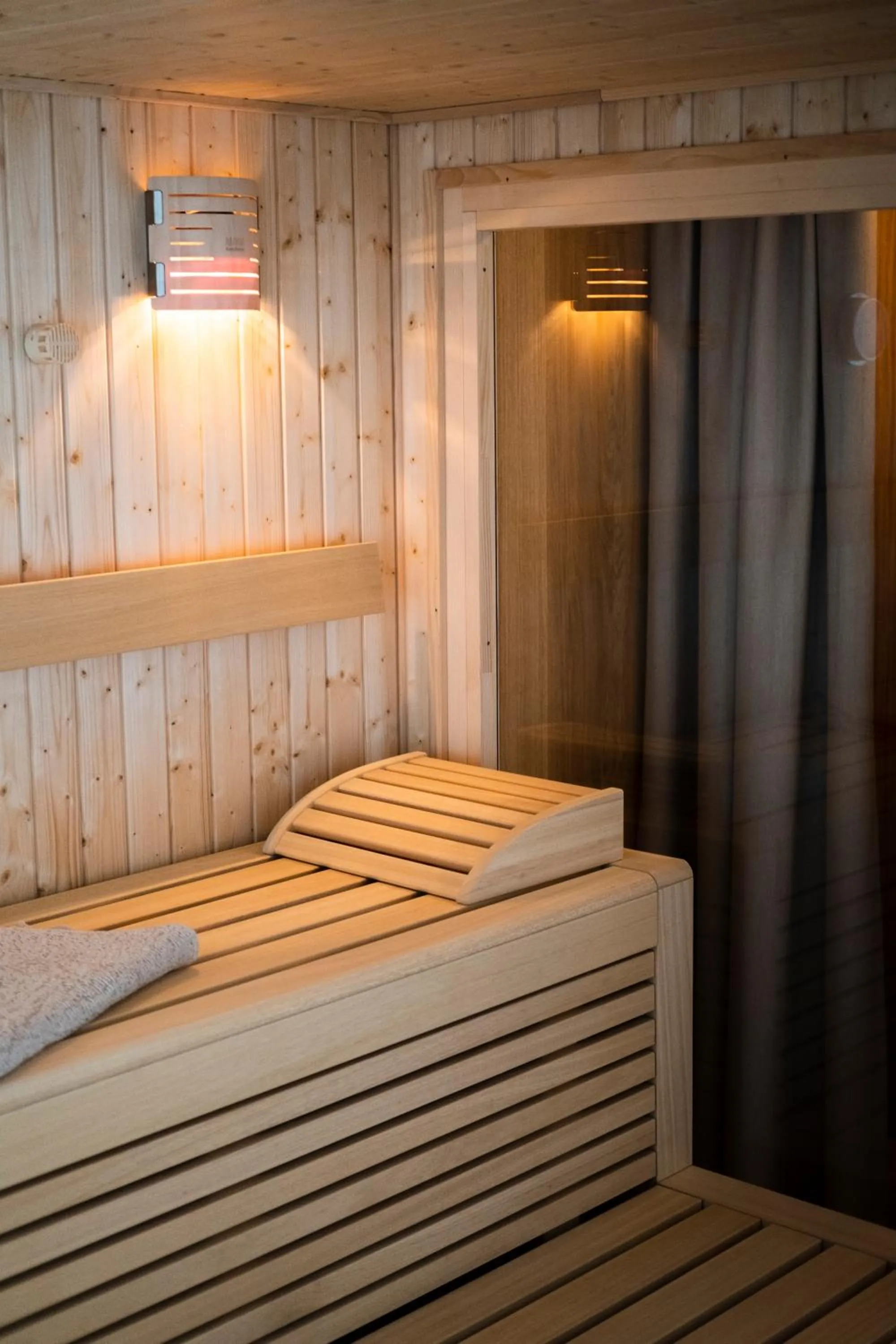 Sauna, Bed in Das Kaya Hotel Stuttgart Airport Messe