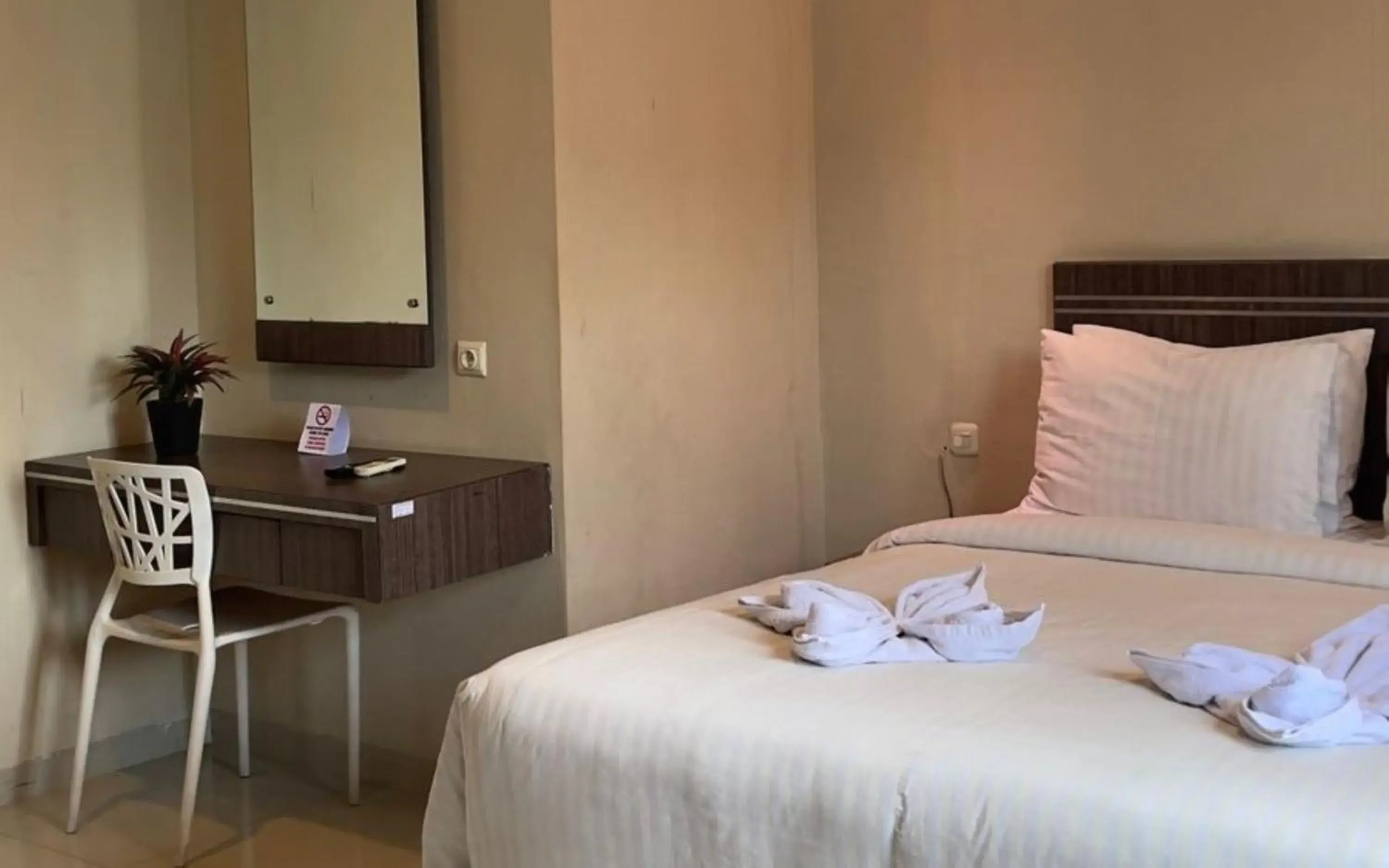 Bed in A'rabia Style Hotel Sriwijaya Bed in A'rabia Style Hotel Sriwijaya