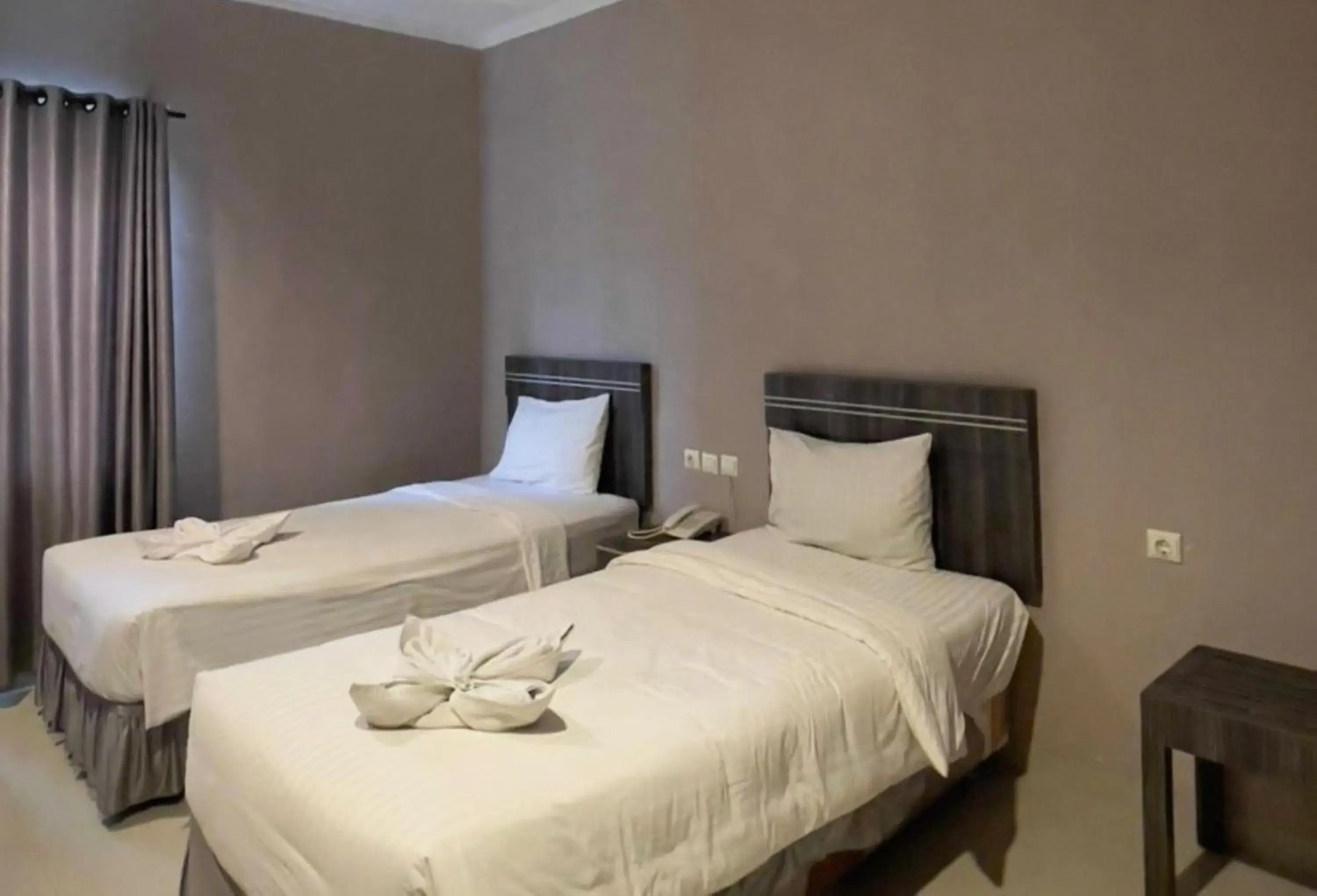 Bed in A'rabia Style Hotel Sriwijaya Bed in A'rabia Style Hotel Sriwijaya