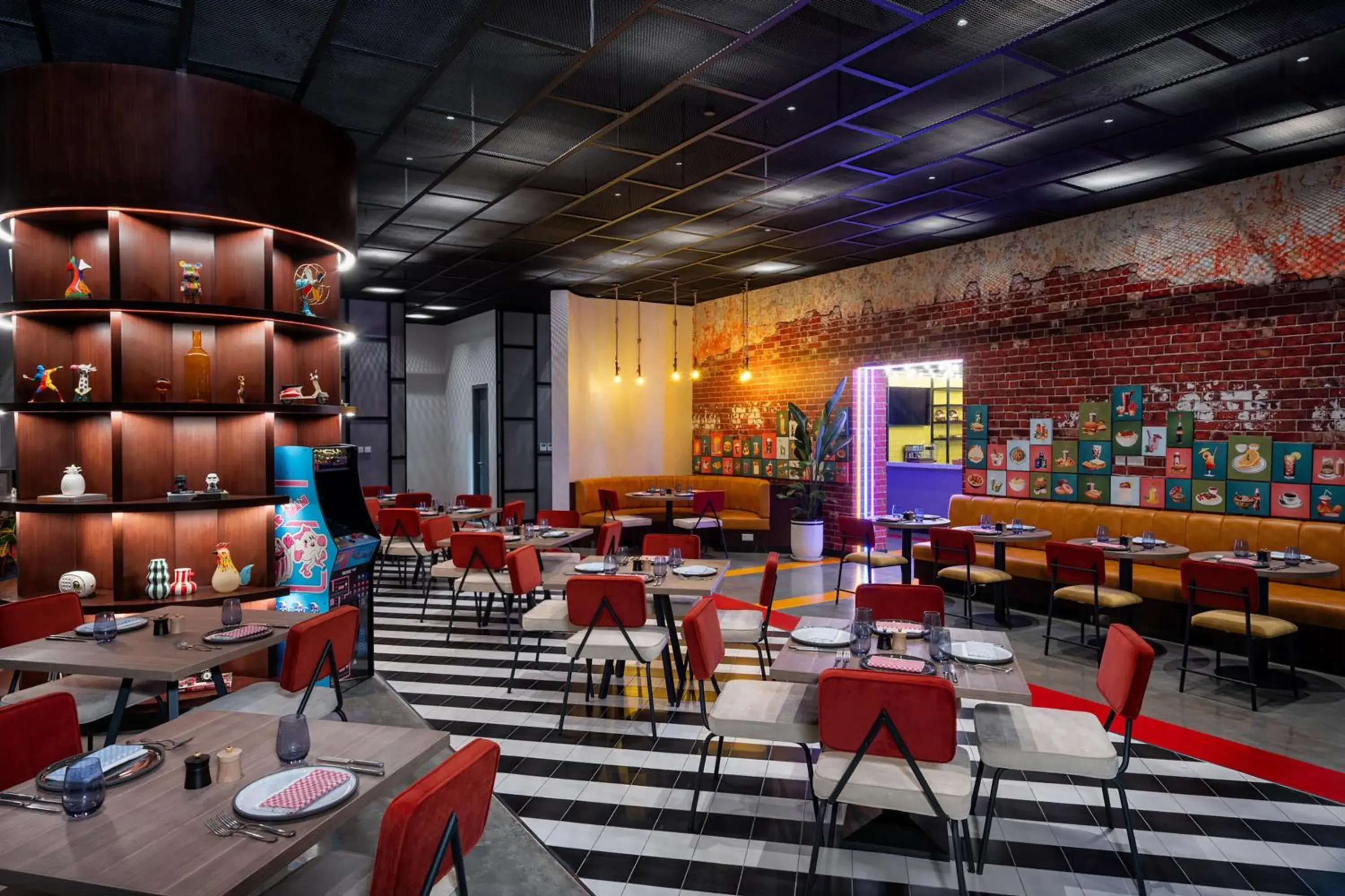 Restaurant/places to eat in Hilton Bahrain City Centre Hotel & Residences Restaurant/places to eat in Hilton Bahrain City Centre Hotel & Residences