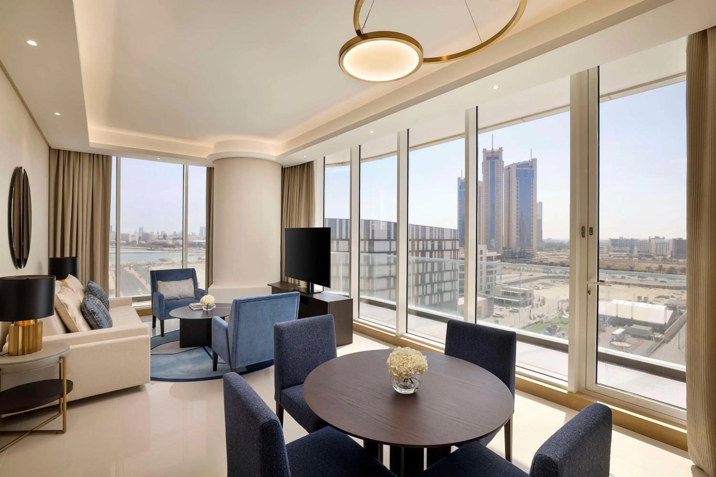 Living room in Hilton Bahrain City Centre Hotel & Residences