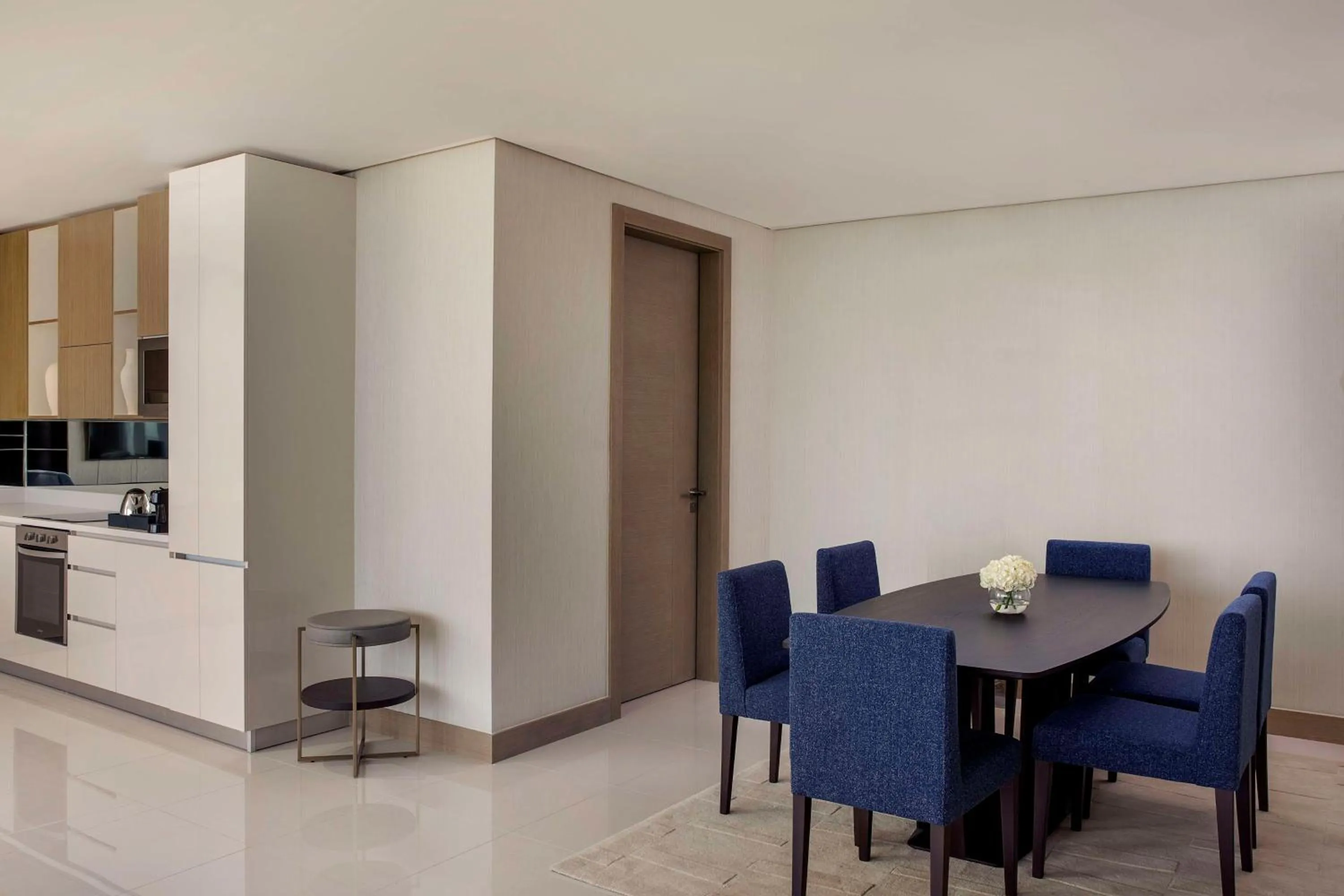 Coffee/tea facilities in Hilton Bahrain City Centre Hotel & Residences