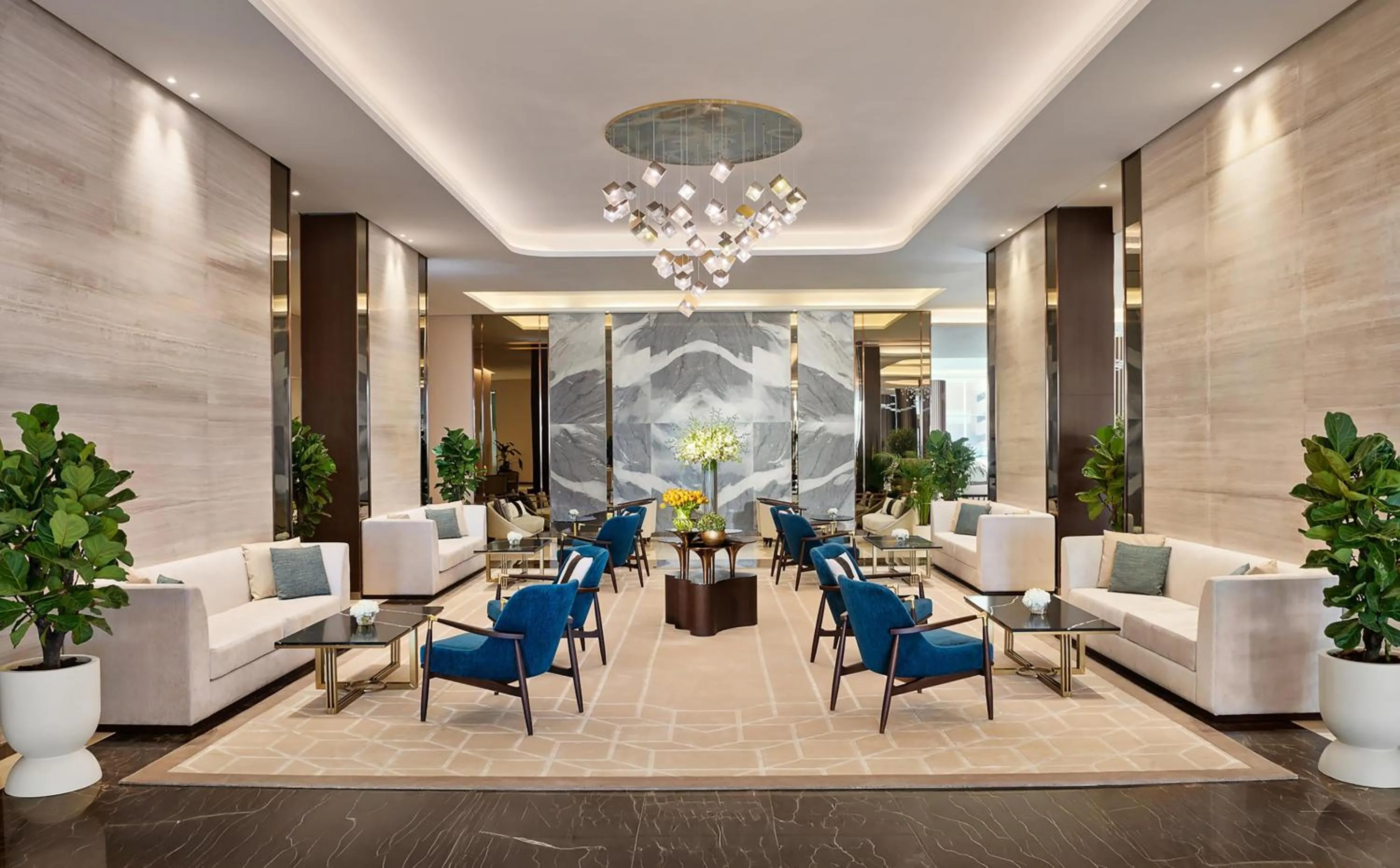 Lobby or reception in Hilton Bahrain City Centre Hotel & Residences
