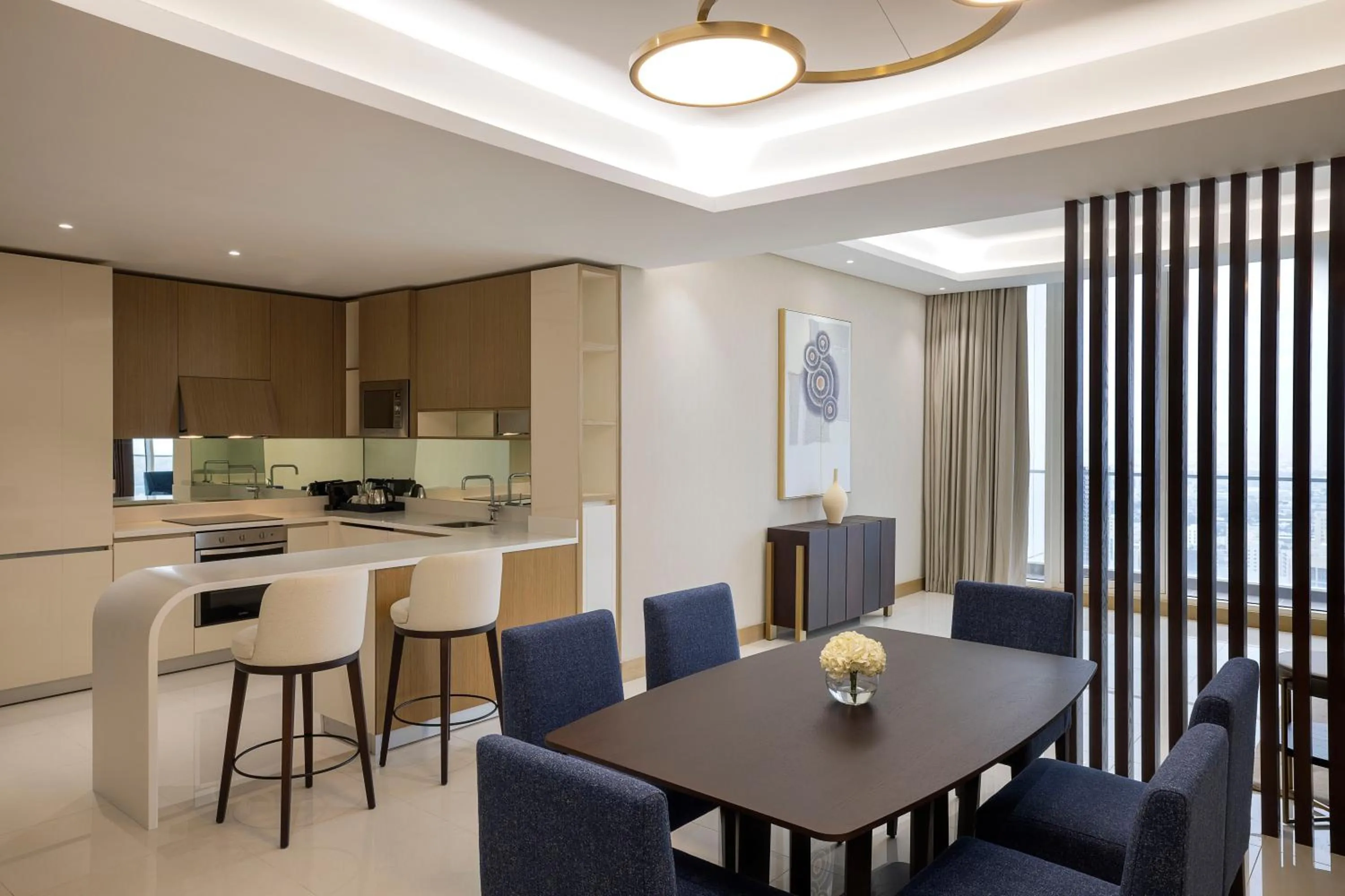 Dining area in Hilton Bahrain City Centre Hotel & Residences