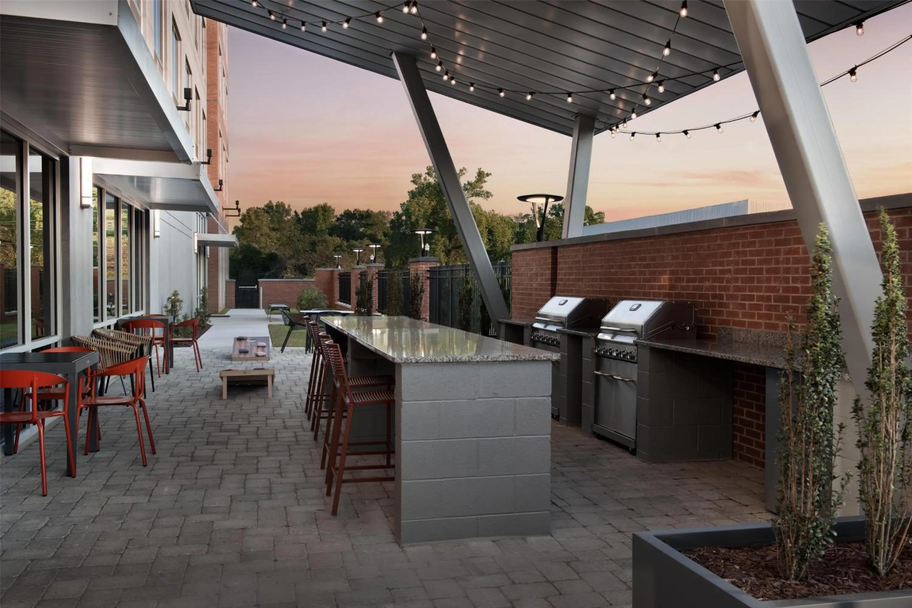 Patio in Tru By Hilton Columbia Downtown