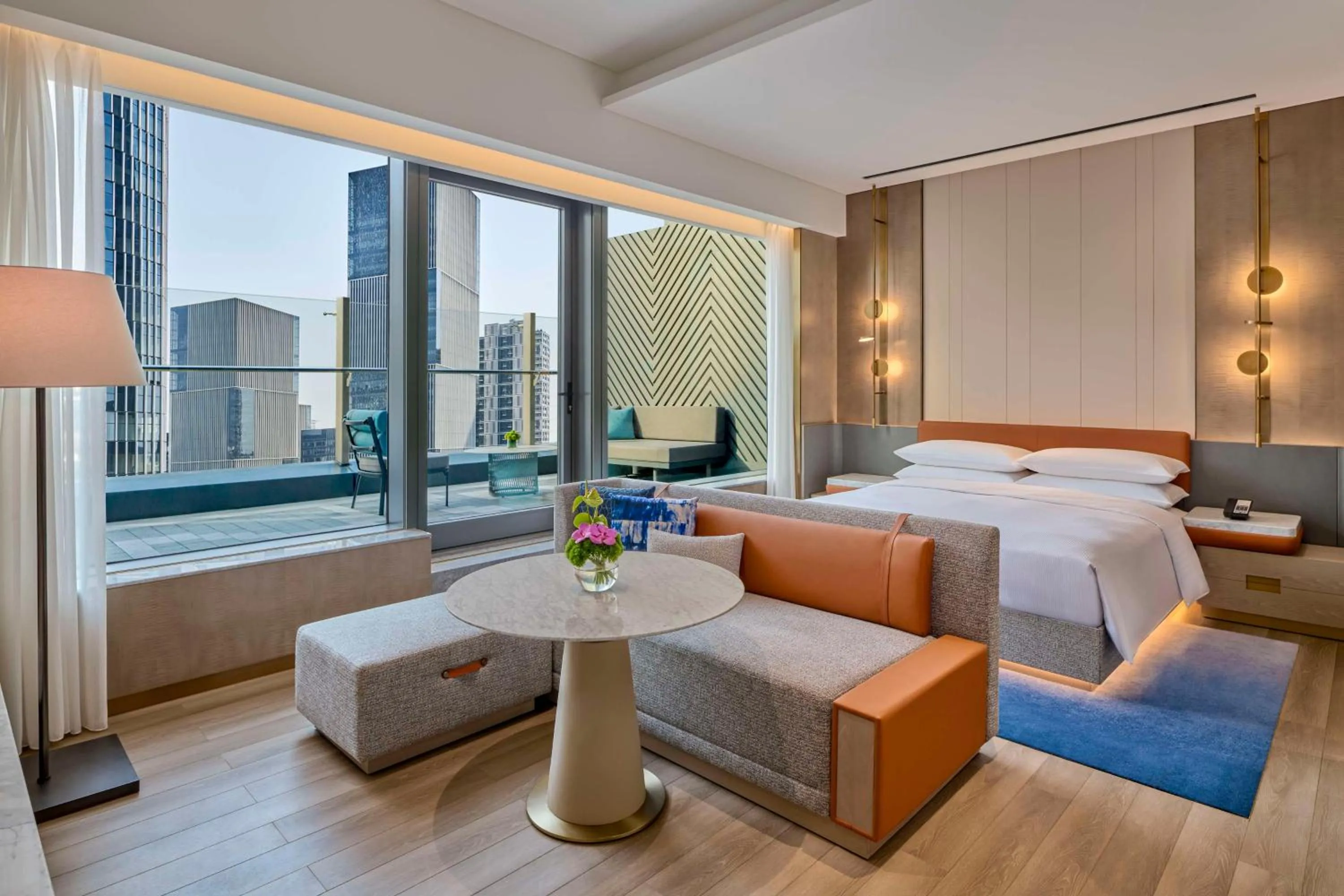 Photo of the whole room, Bed in Hilton Shanghai Zhangjiang Science City