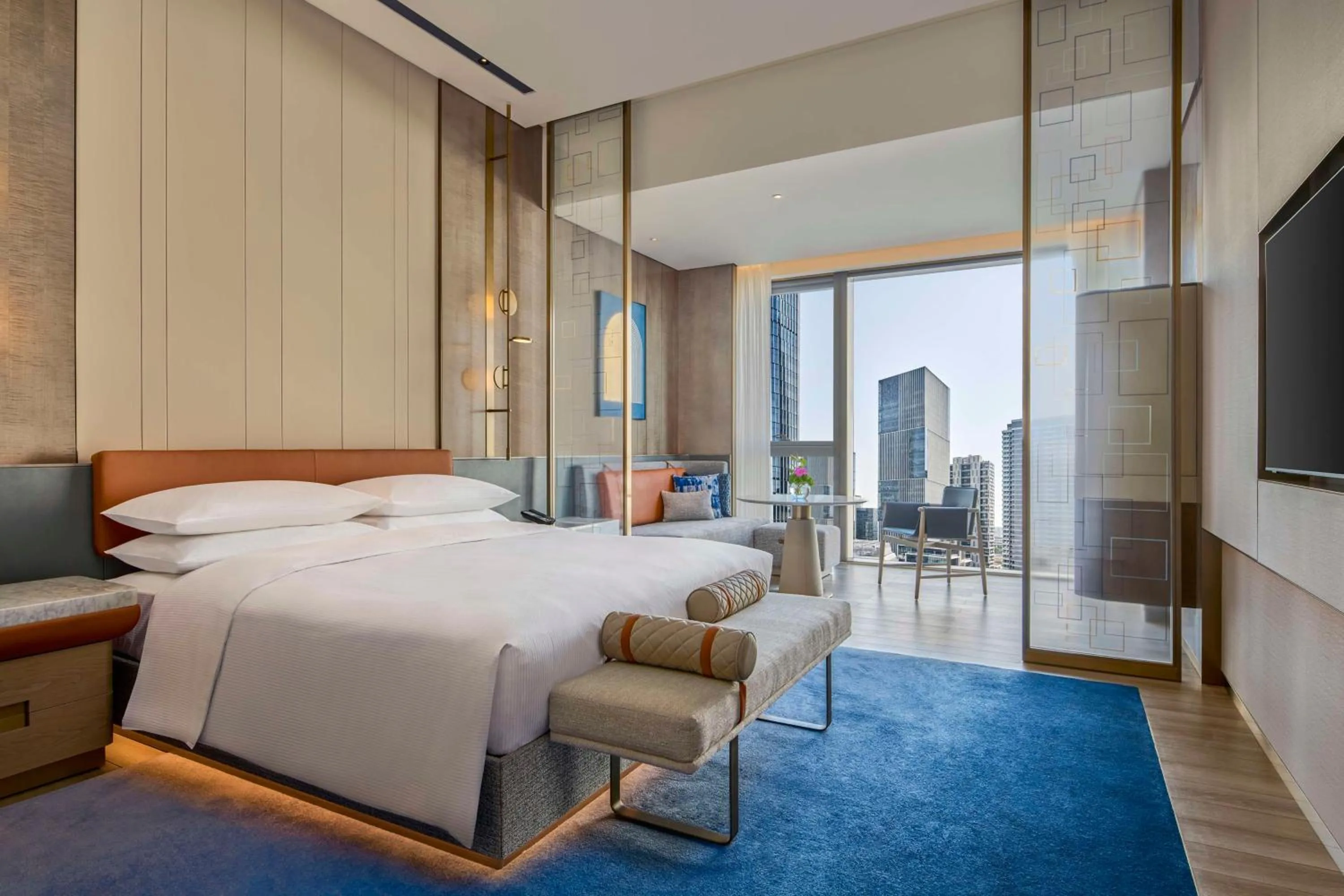 Photo of the whole room, Bed in Hilton Shanghai Zhangjiang Science City