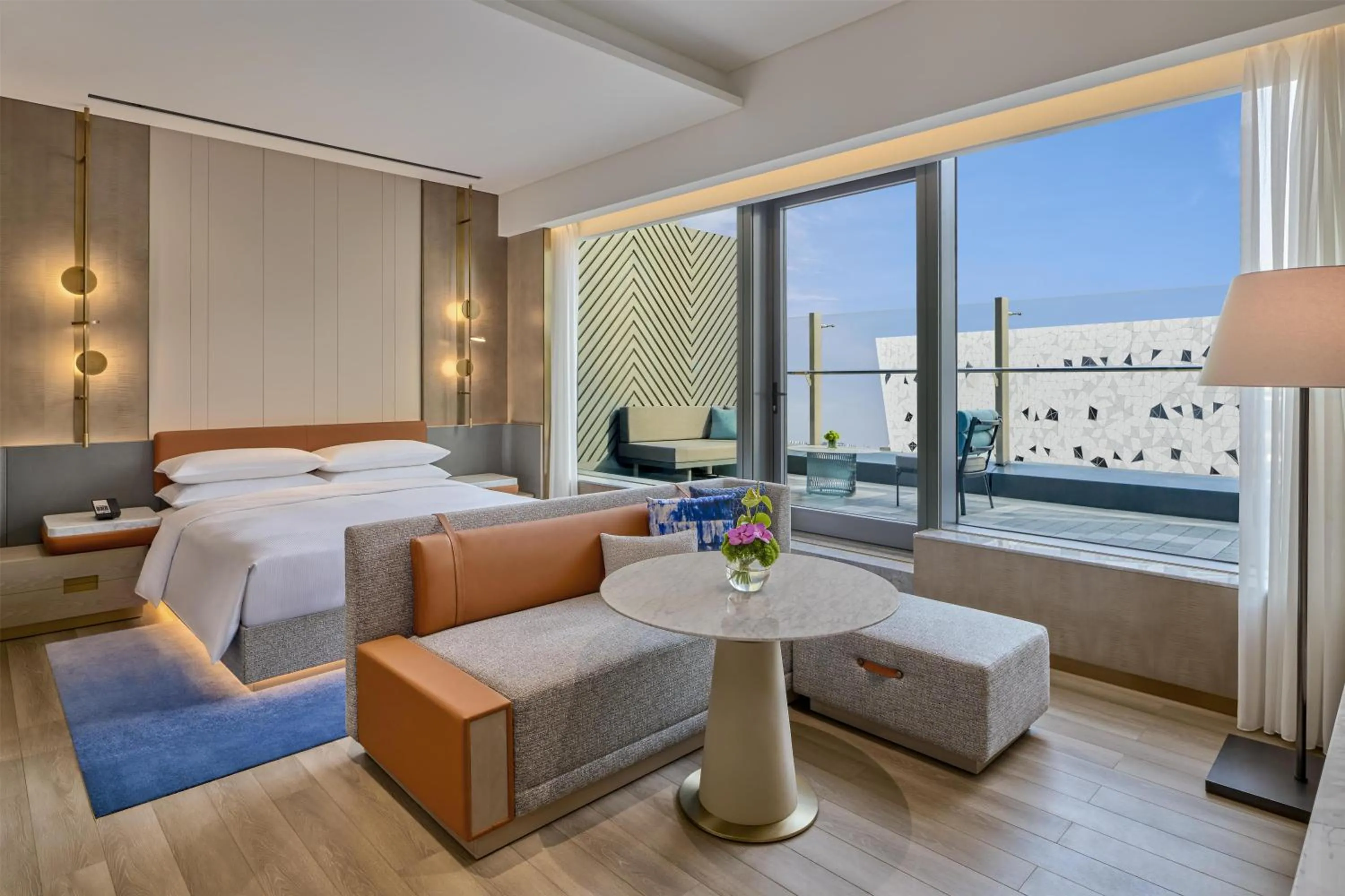 Living room, Bed in Hilton Shanghai Zhangjiang Science City