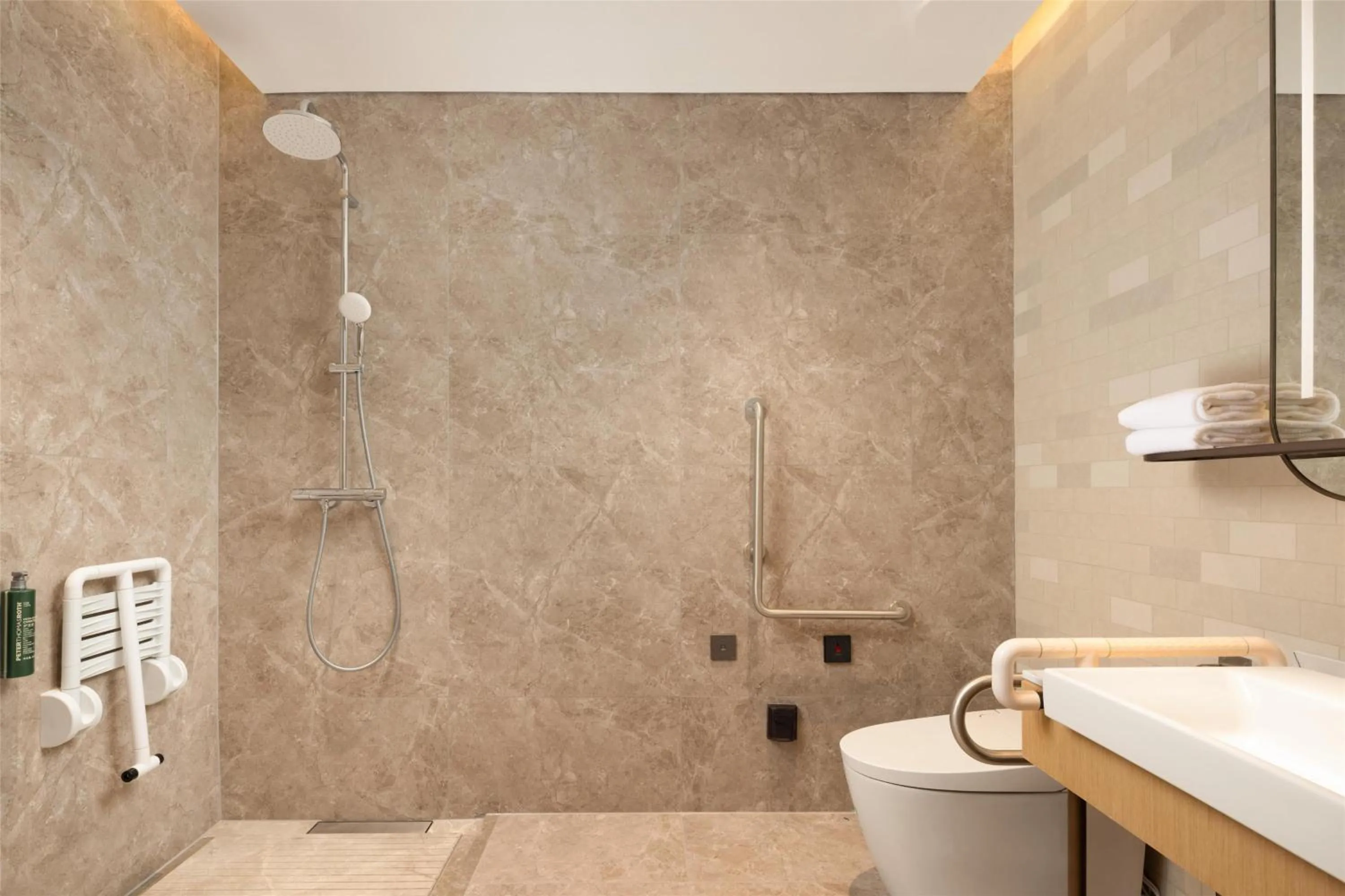 Bathroom in Hilton Garden Inn Olympic Sports Center Jinan